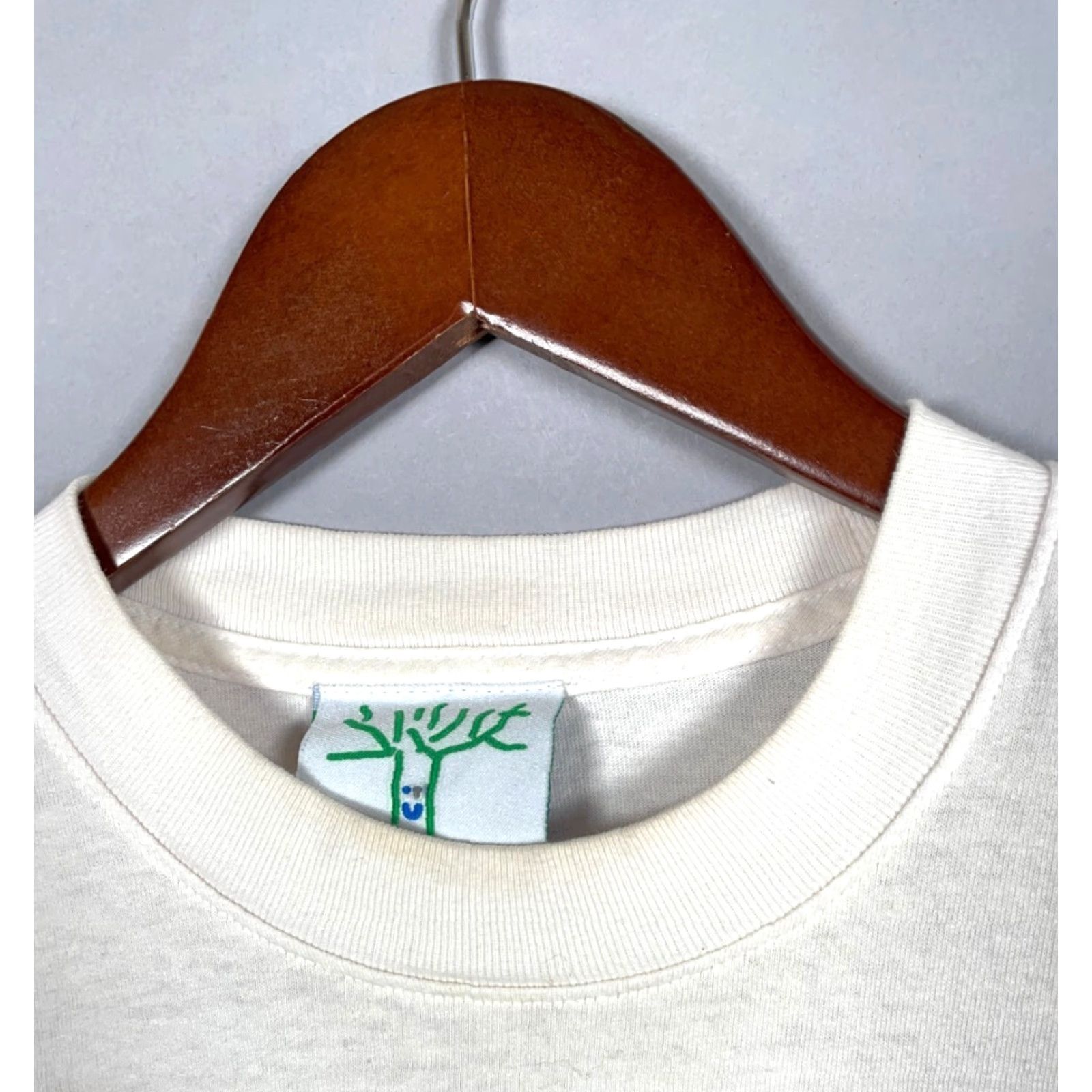 Online Ceramics VINTAGE Online Ceramics Smiling Heart Path Long Sleeve T-Shirt Men Medium White Graphic Print Hippie Fall Spring Summer Winter Size US M / EU 48-50 / 2 - 5 Thumbnail