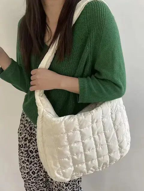 Japanese Brand Fashion y2k quilted shoulder messenger bag vintage Size ONE SIZE - 3 Thumbnail