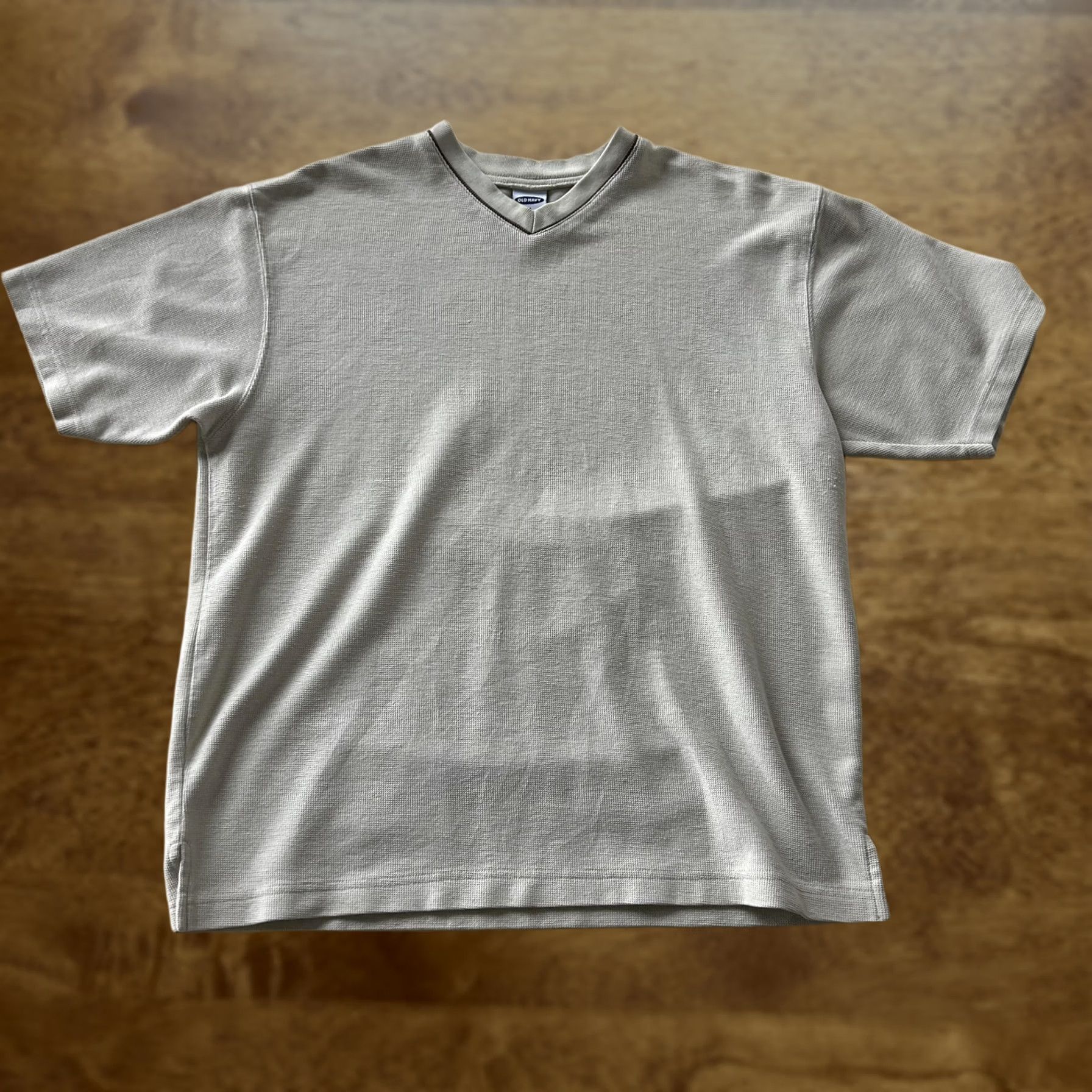 Old Navy Old Navy Shirt Mens Medium V-Neck T-Shirt Beige Solid Short Sleeve Casual Tee Size US M / EU 48-50 / 2 - 1 Thumbnail