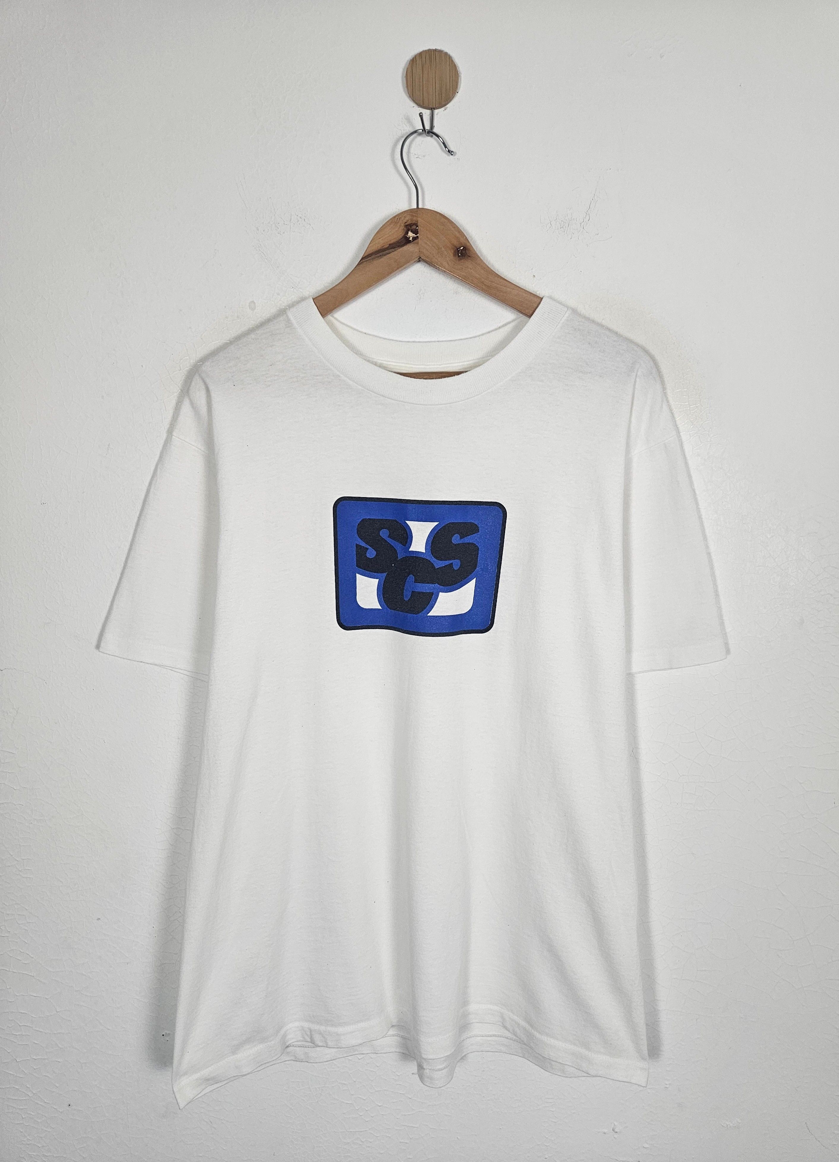 Santa Cruz Skateboards Vintage Santa Cruz Skateboard tee shirt Size US L / EU 52-54 / 3 - 1 Thumbnail