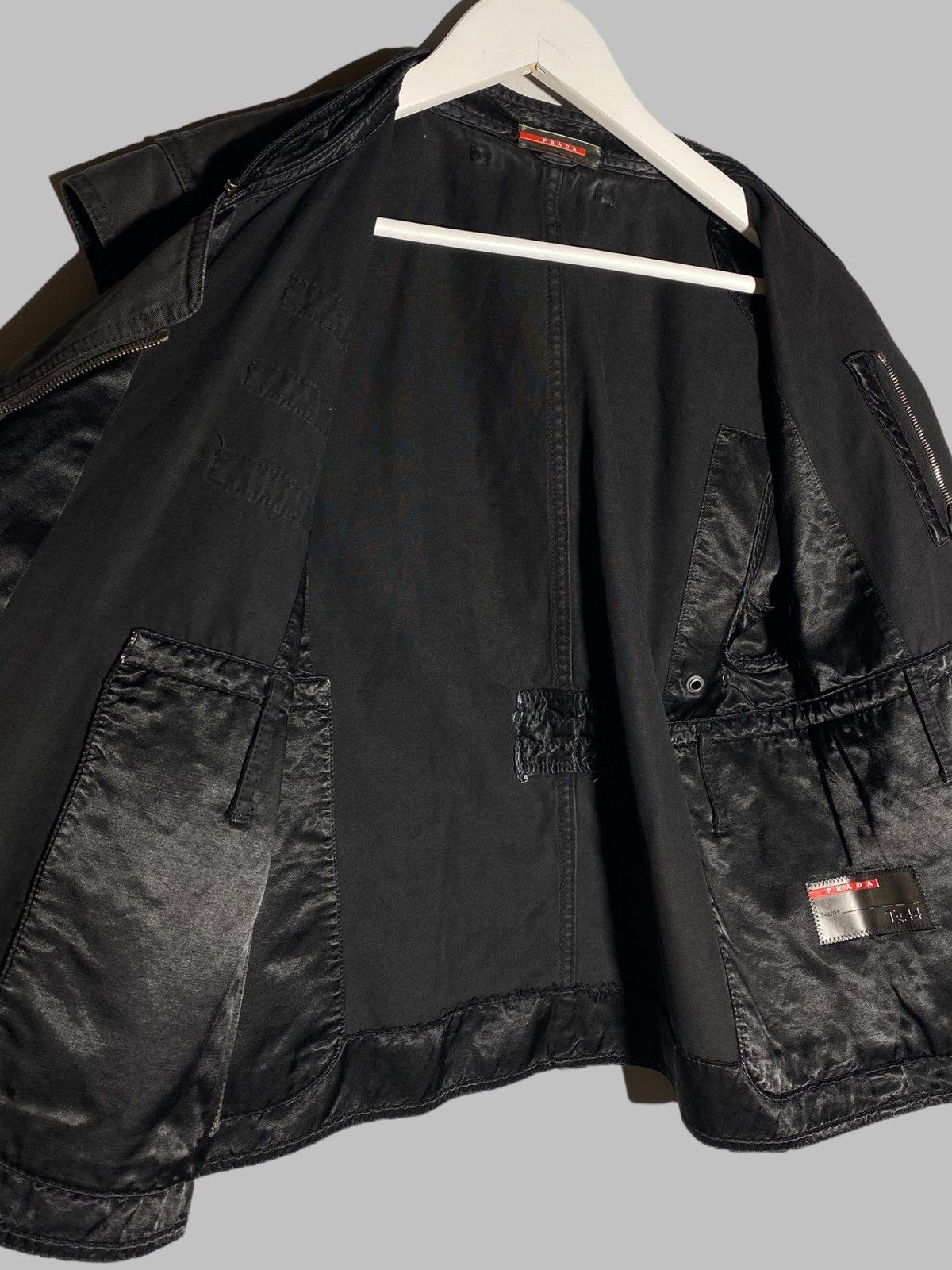 Prada Vintage 1990s Prada Avant Garde Archive Hook Detail Vest Size US S / EU 44-46 / 1 - 18 Thumbnail