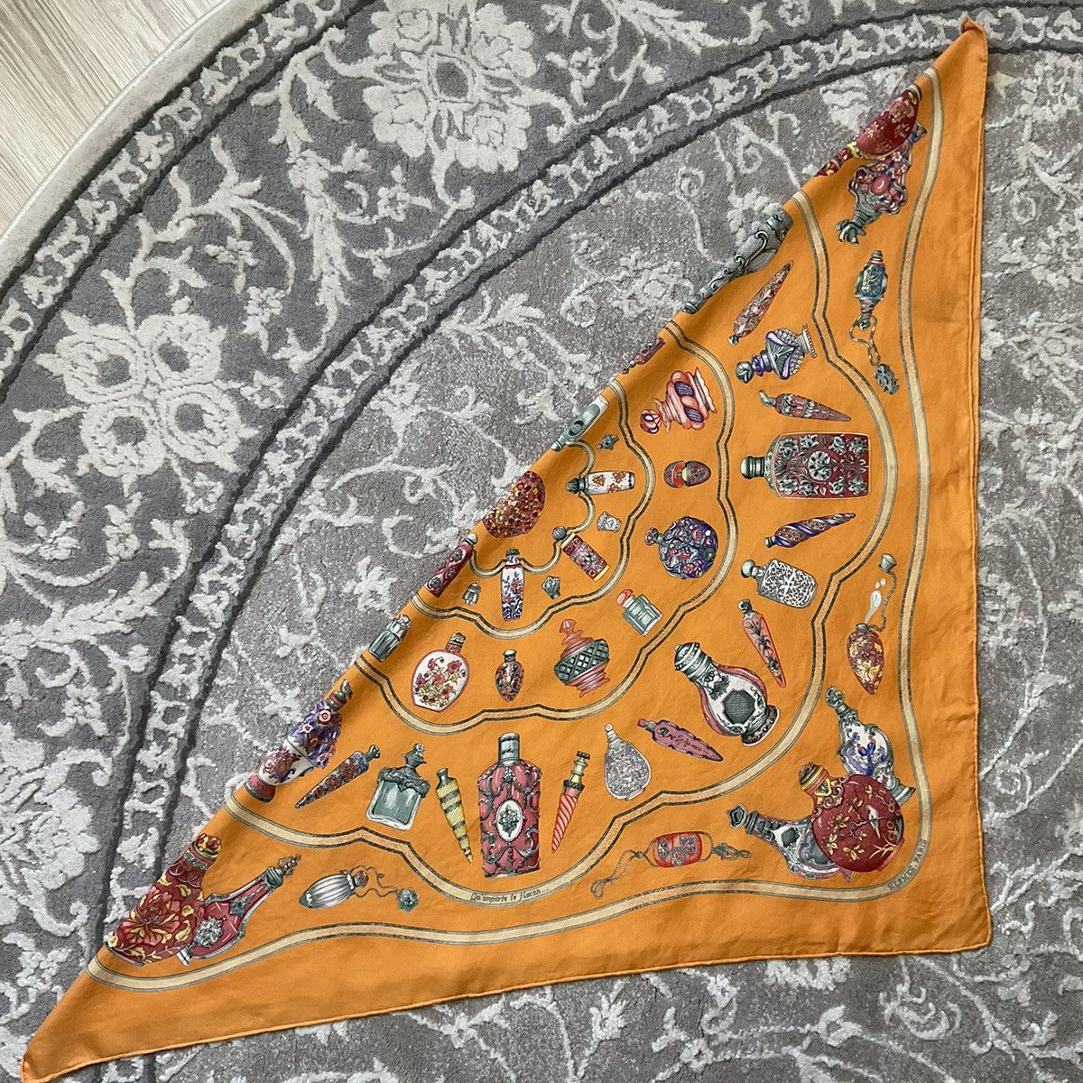 Hermes Hermès "Qu'importe le Flacon" silk scarf Size ONE SIZE - 8 Thumbnail