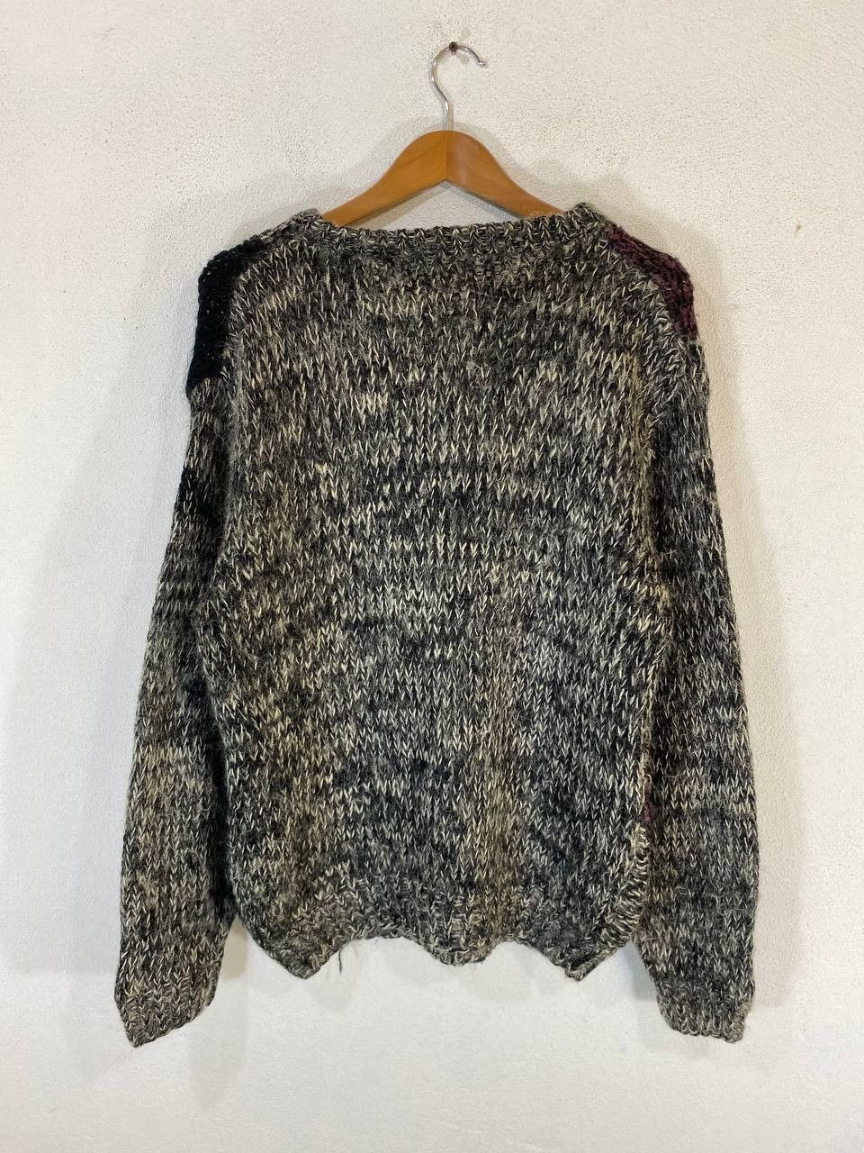 Japanese Brand vintage japanese brand hand knitting knitwear nice design Size US L / EU 52-54 / 3 - 6 Thumbnail