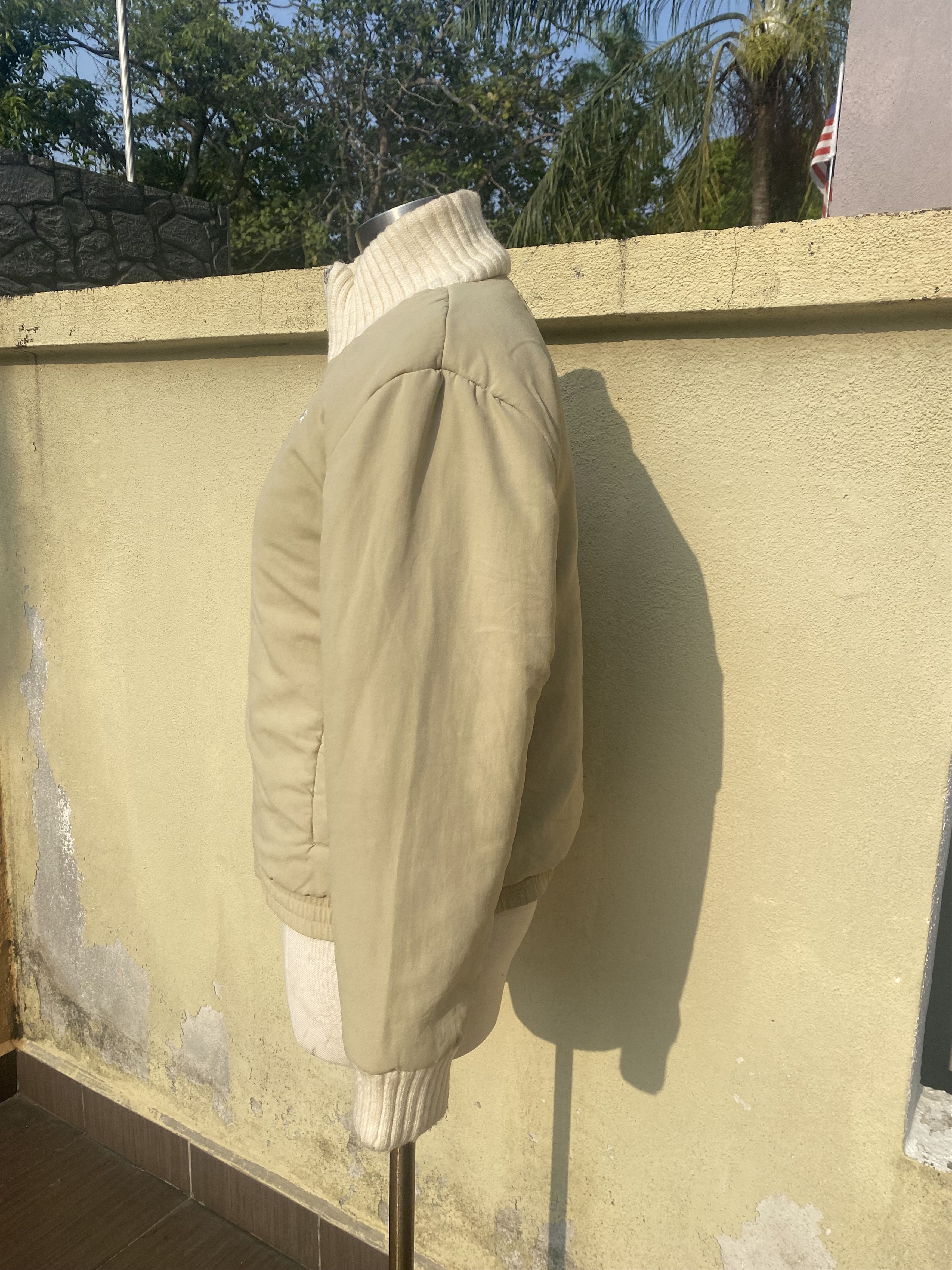Burberry vintage burberry down jacket Size M / US 6-8 / IT 42-44 - 2 Thumbnail