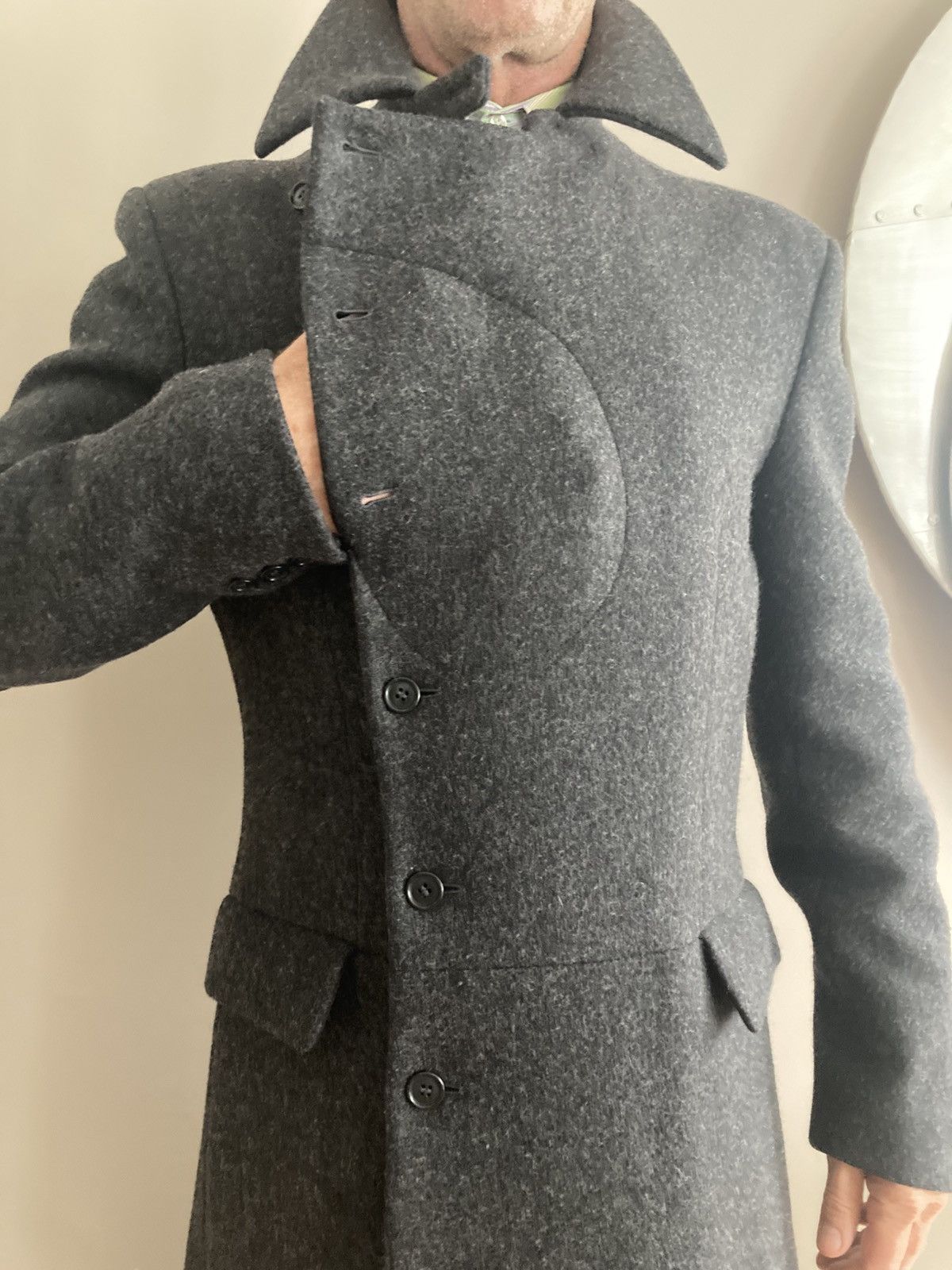 Alexander McQueen Alexander McQueen 2008 fitted gray wool coat Size US M / EU 48-50 / 2 - 1 Thumbnail