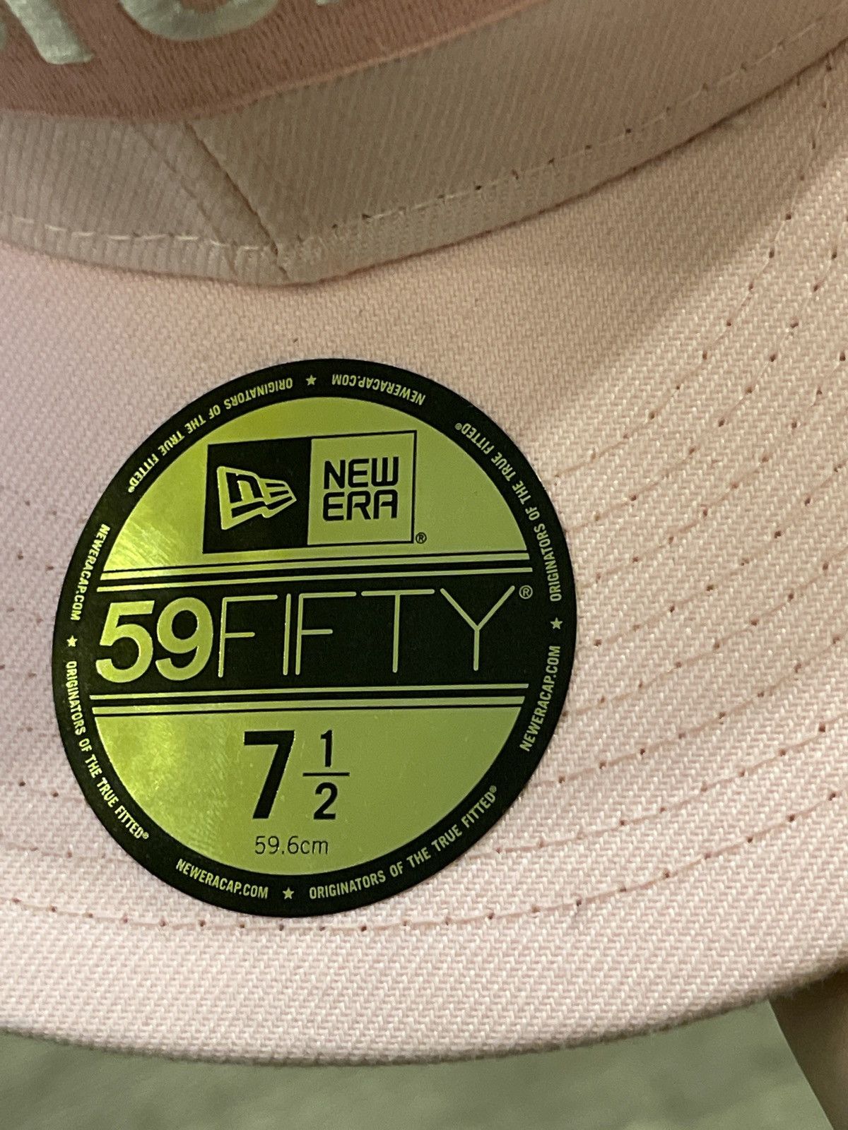 New Era × Supreme Supreme new era 27 time world champion pink hat size 7 1/2 Size ONE SIZE - 2 Thumbnail