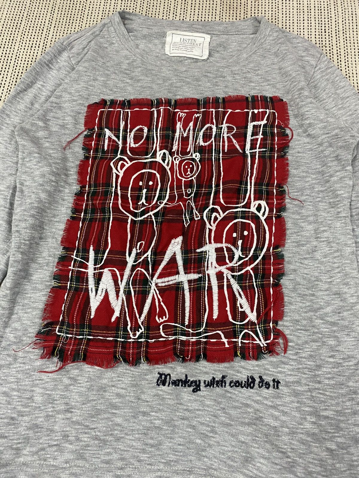 Japanese Brand Listen Heartreat Archive Graphic Tee Hype Rare Size S / US 4 / IT 40 - 3 Thumbnail