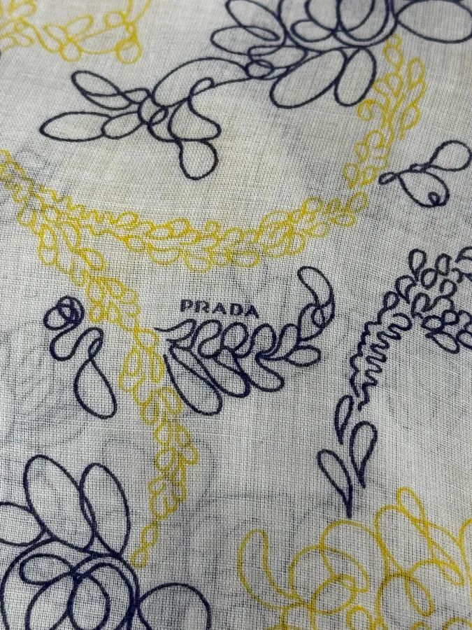 Prada Prada White Clear Sweet Flowers Shirt Size US S / EU 44-46 / 1 - 9 Thumbnail