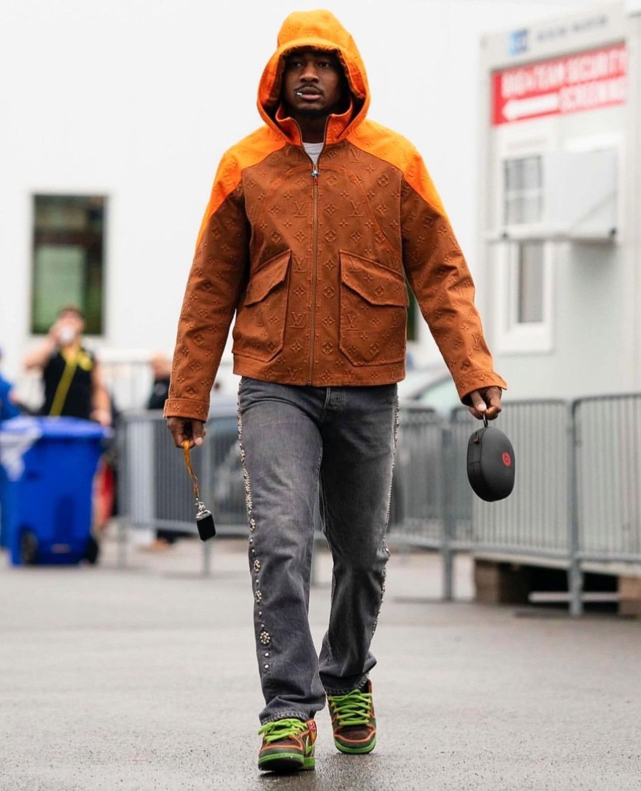 Louis Vuitton x VIRGIL ABLOH MONOGRAM PRINT HOODED WORK JACKET Size US L / EU 52-54 / 3 - 2 Thumbnail