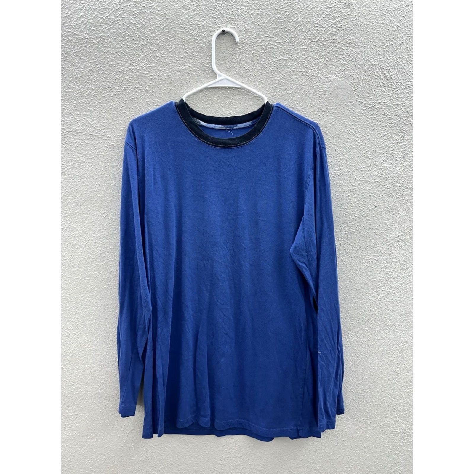 Hanes Hanes Mens Shirt Size Medium Blue Long Sleeve Shirt Regular Fit, Cotton Polyester, Knit, Machine Washable, Solid, Round Neck, 3XL not applicable Size US XXL / EU 58 / 5 - 2 Thumbnail