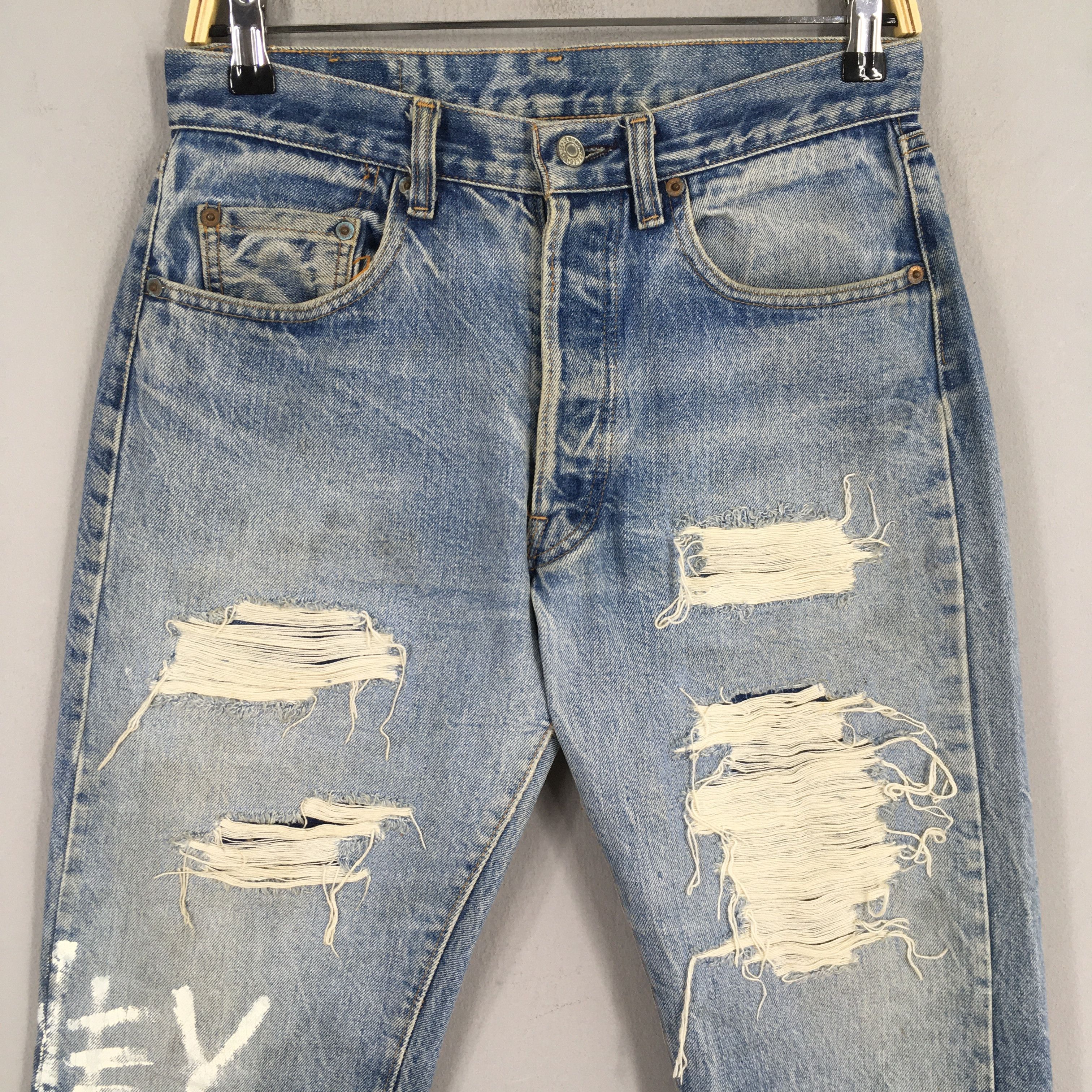 Levi's Size 28x28 Vintage 90s Levi's 501 Faded Blue Jeans S1452 Size US 28 / EU 44 - 2 Thumbnail