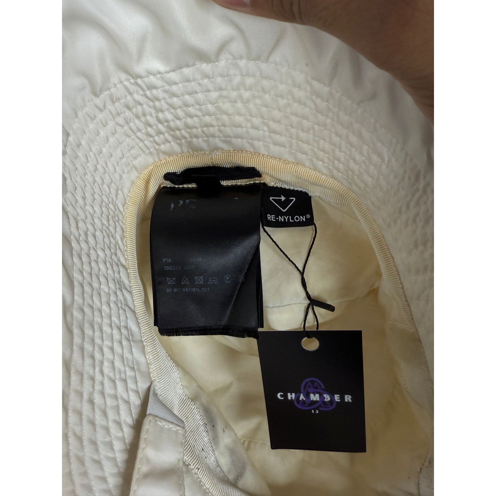 Prada Prada White Bucket Cargo Hat Used XXL Size 40 - 2 Thumbnail