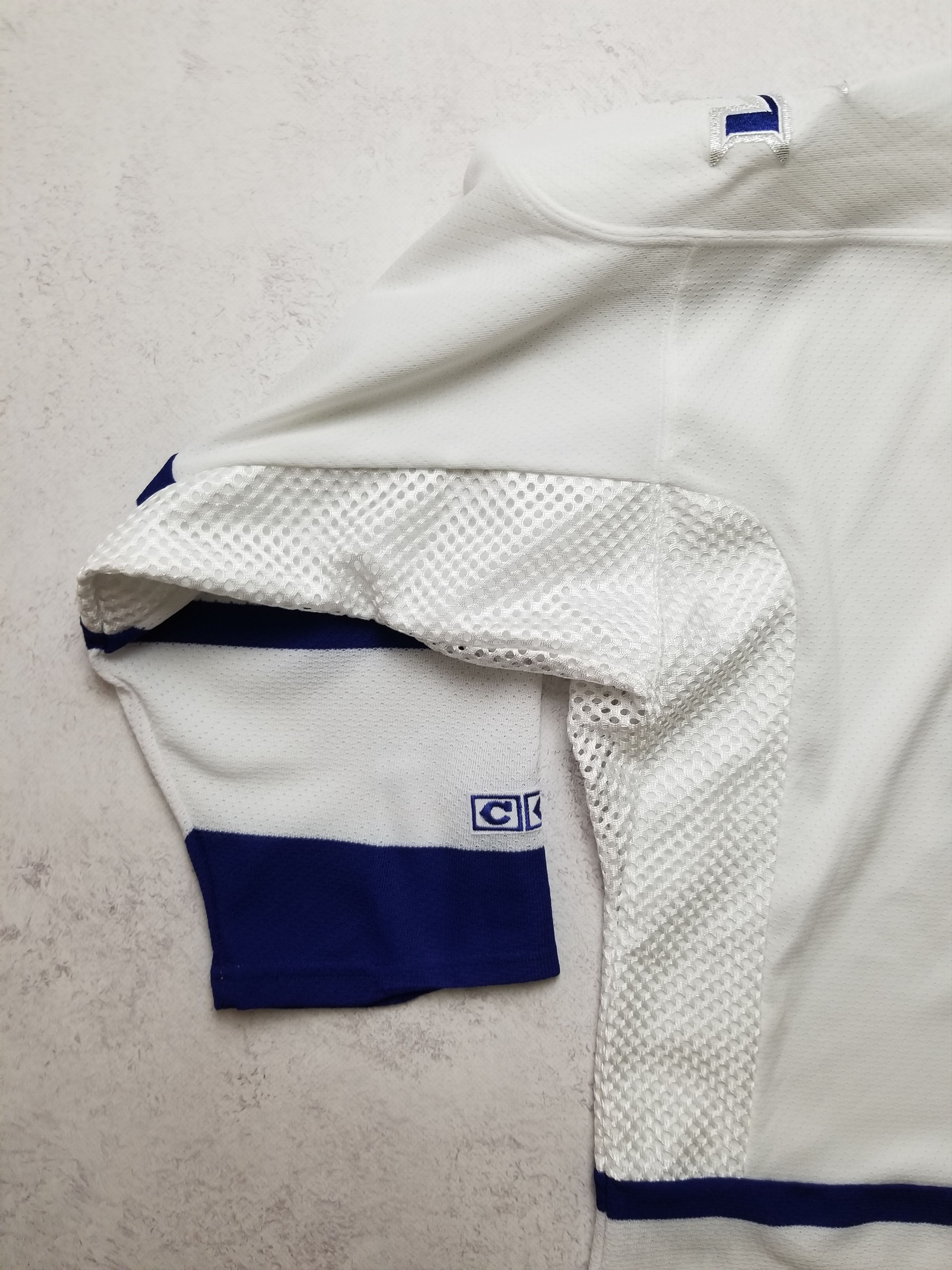 Ccm VTG Toronto Maple Leafs CCM NHL Jersey White Size Youth L/XL Size US XS / EU 42 / 0 - 3 Thumbnail