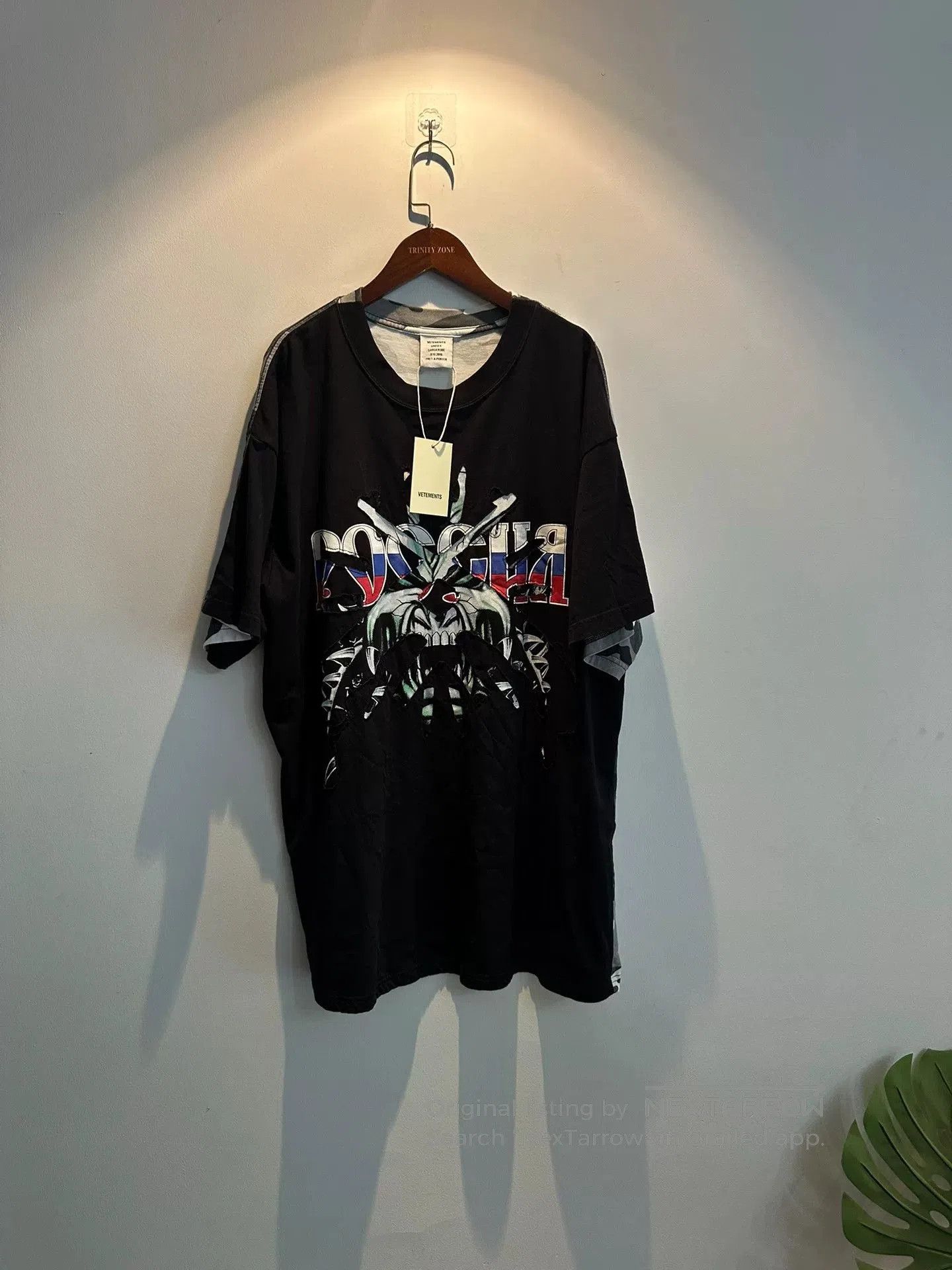 Vetements Vetements Camouflage Patch Short Sleeve Tee. Size US M / EU 48-50 / 2 - 1 Thumbnail