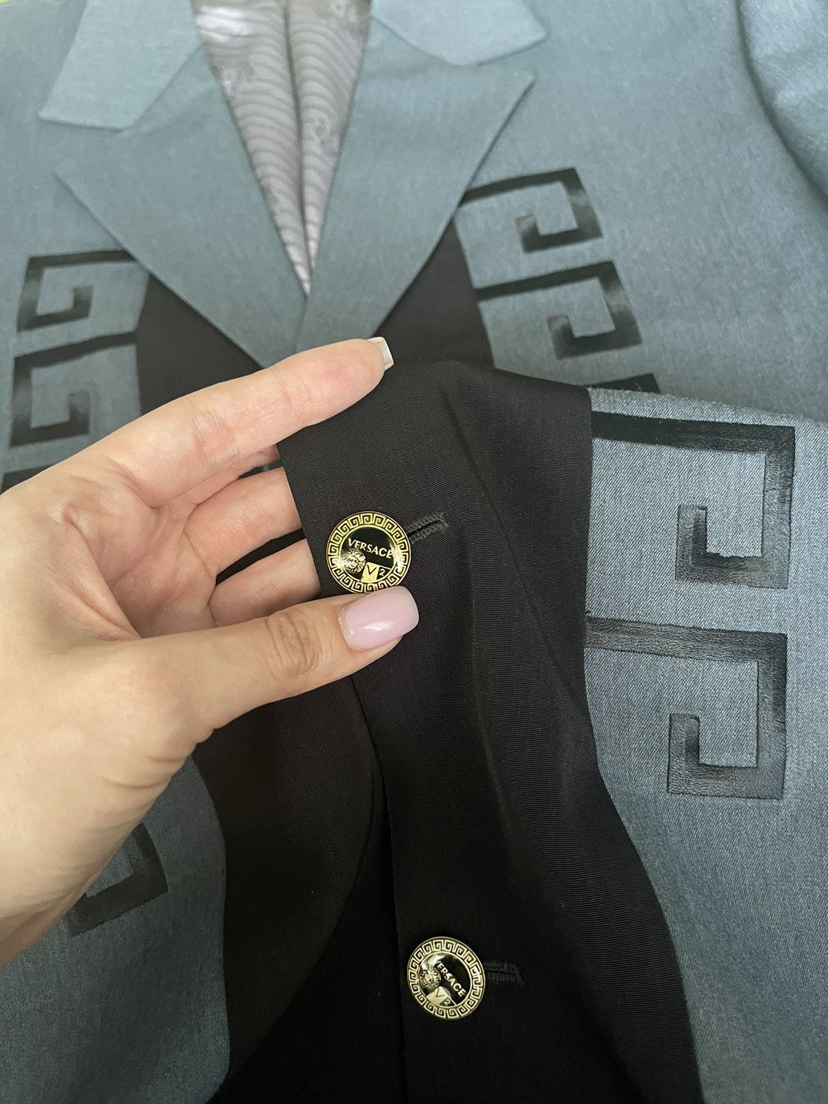 Versace Versace V2 by Gianni Versace 90s archive iconic blazer Size 46L - 4 Thumbnail