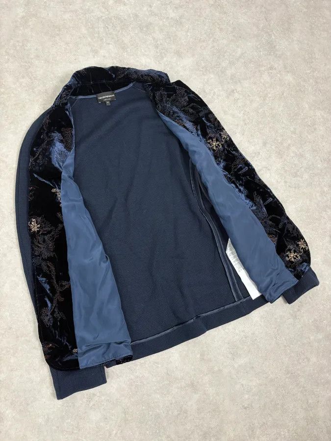 Emporio Armani AW2018 Emporio Armani Black Floral Velvet & Navy Jacket Size US S / EU 44-46 / 1 - 7 Thumbnail