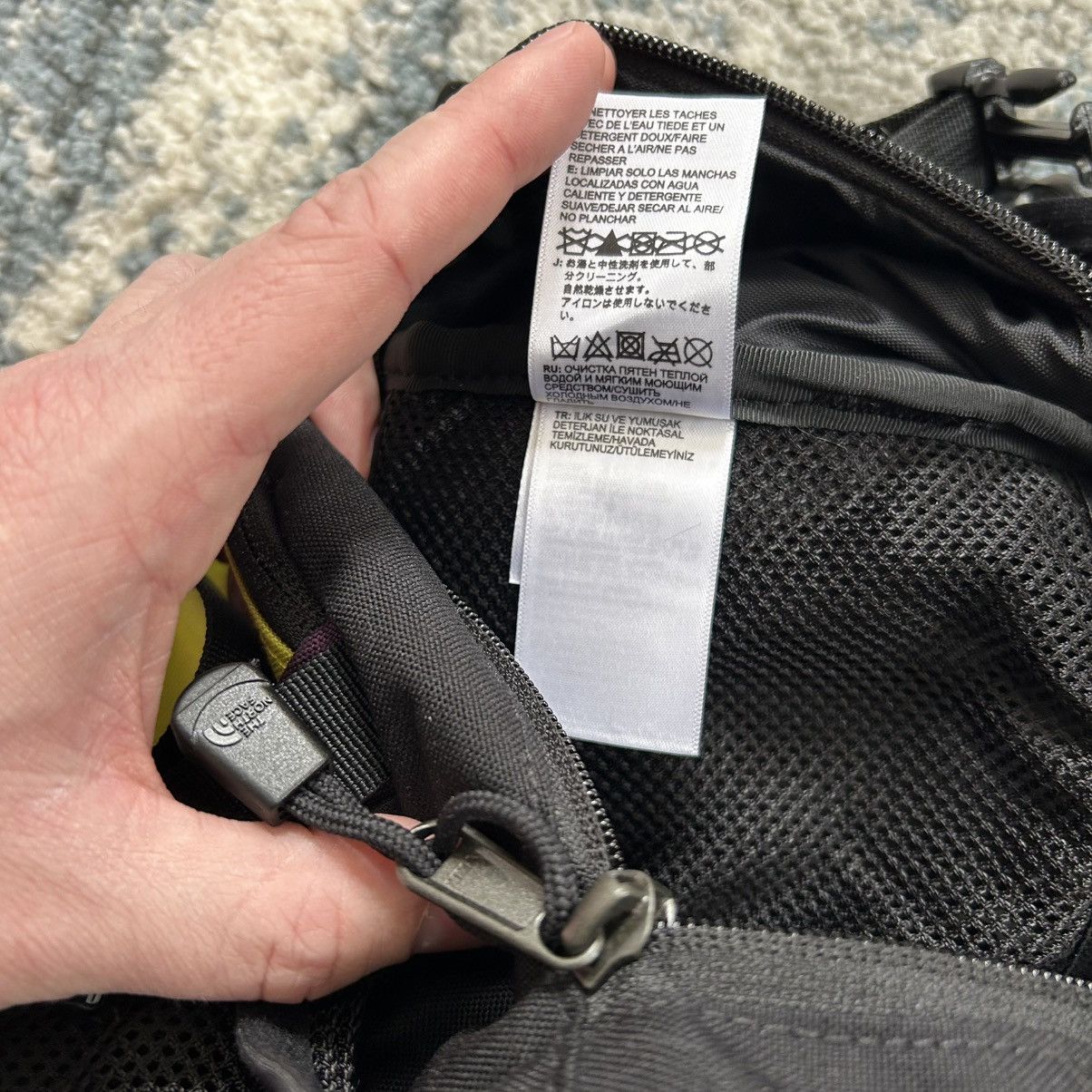 Supreme × The North Face FALL WiNTER 2018 TNF EXPEDiTiON WAiST BAG SULPHUR NYLON YKK Size ONE SIZE - 13 Thumbnail