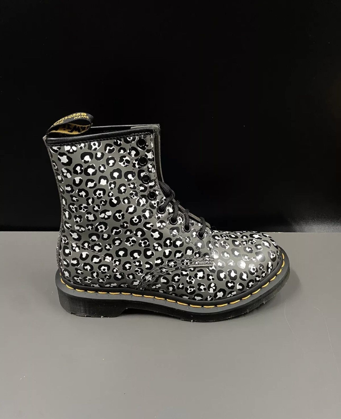 Dr. Martens Dr Marten Boot (6) Size US 6 / IT 36 - 7 Thumbnail