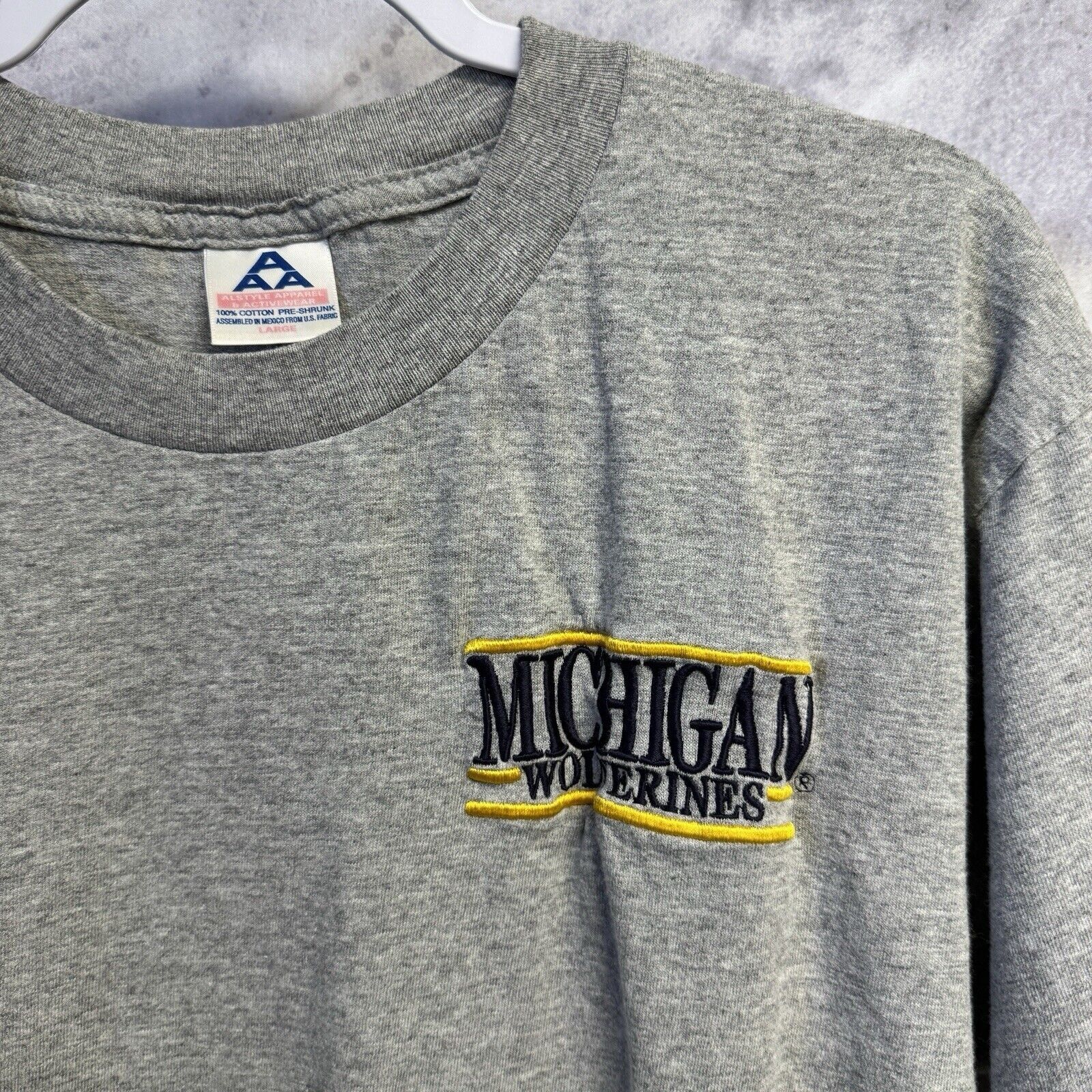 Vintage Vintage Michigan Wolverines T Shirt Mens Large Gray Embroide Size US L / EU 52-54 / 3 - 3 Thumbnail