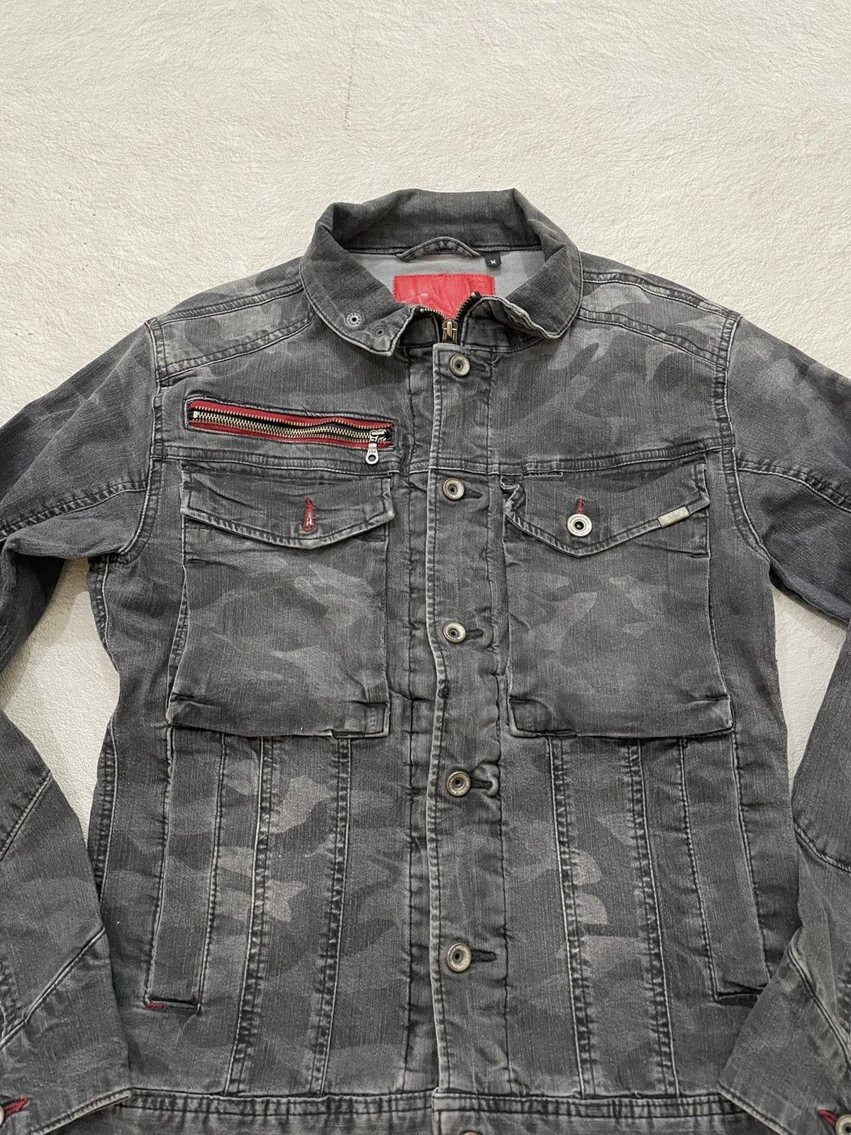Japanese Brand 2000s Japan Black Denim Camo Jacket Multi Pocket Vkei Y2K Size US S / EU 44-46 / 1 - 2 Thumbnail