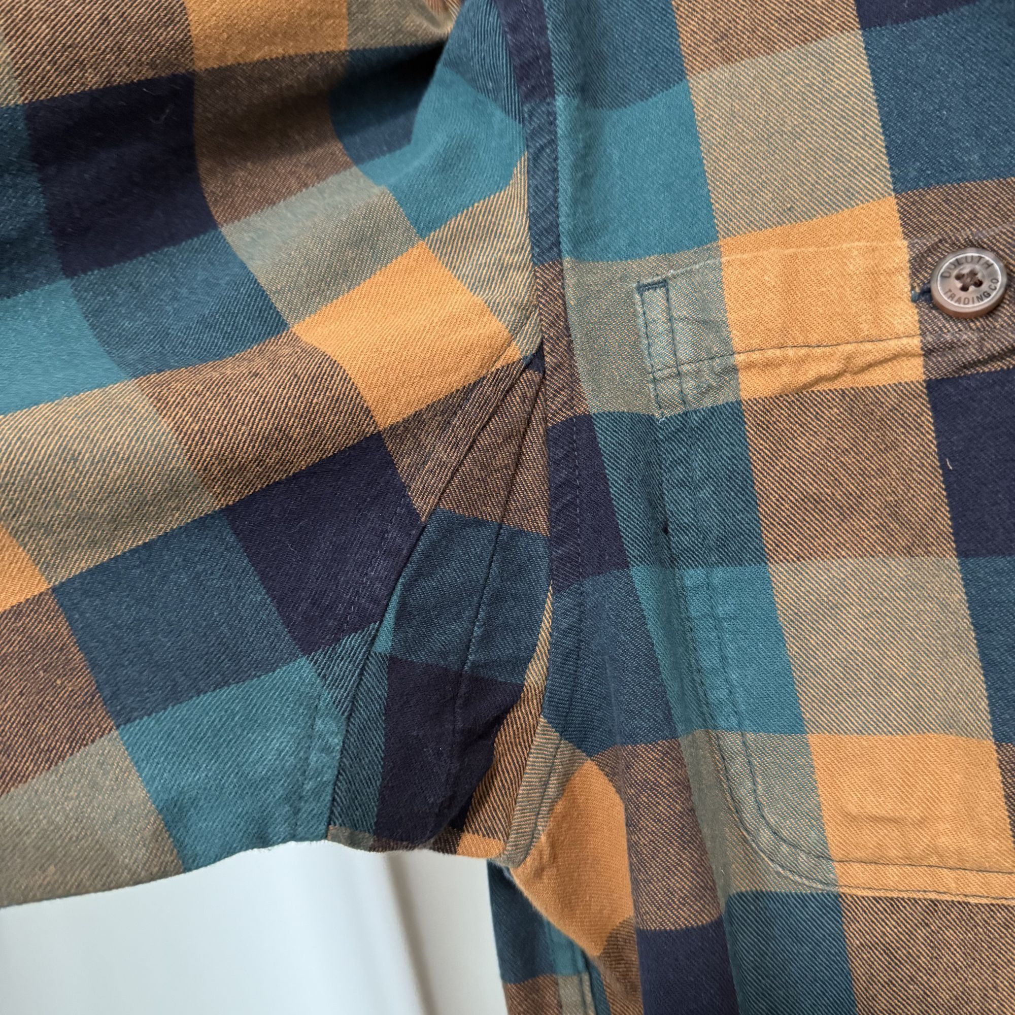 Duluth Trading Company Duluth Trading Co. Men's Flannel Plaid Shirt L Size US M / EU 48-50 / 2 - 10 Thumbnail