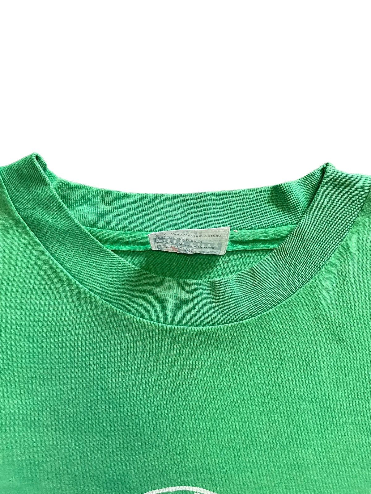 Hanes × Vintage Vintage Holding Hands Tshirt Size US M / EU 48-50 / 2 - 7 Thumbnail