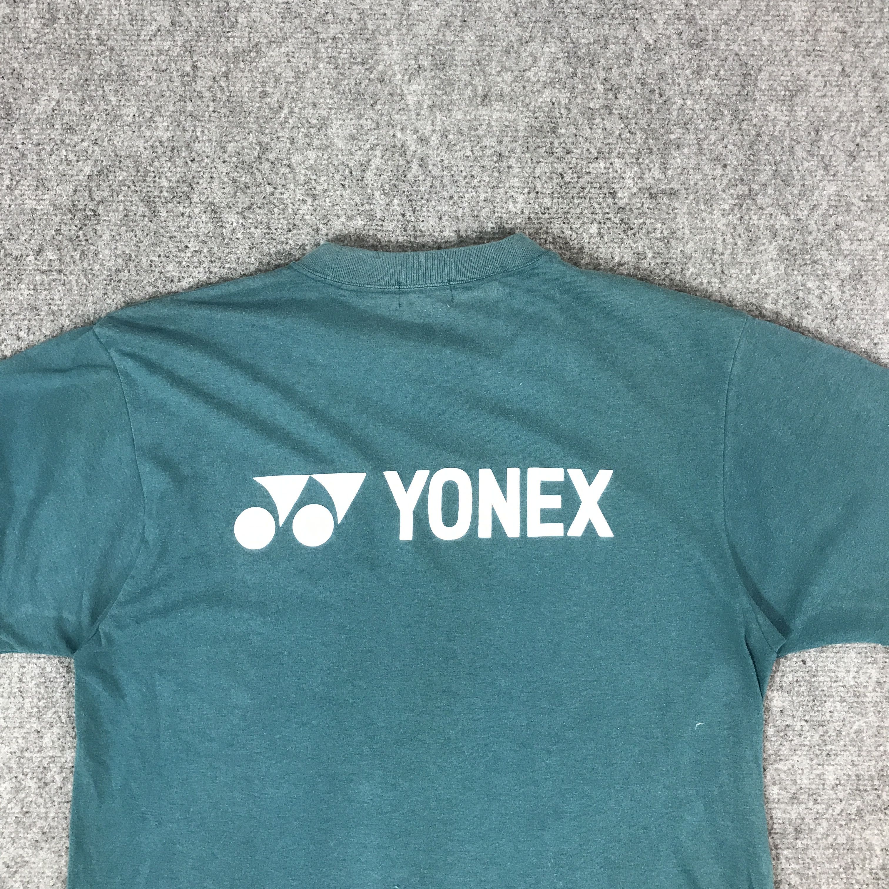 Japanese Brand VINTAGE YONEX DESIGN TSHIRTS Size US M / EU 48-50 / 2 - 4 Thumbnail
