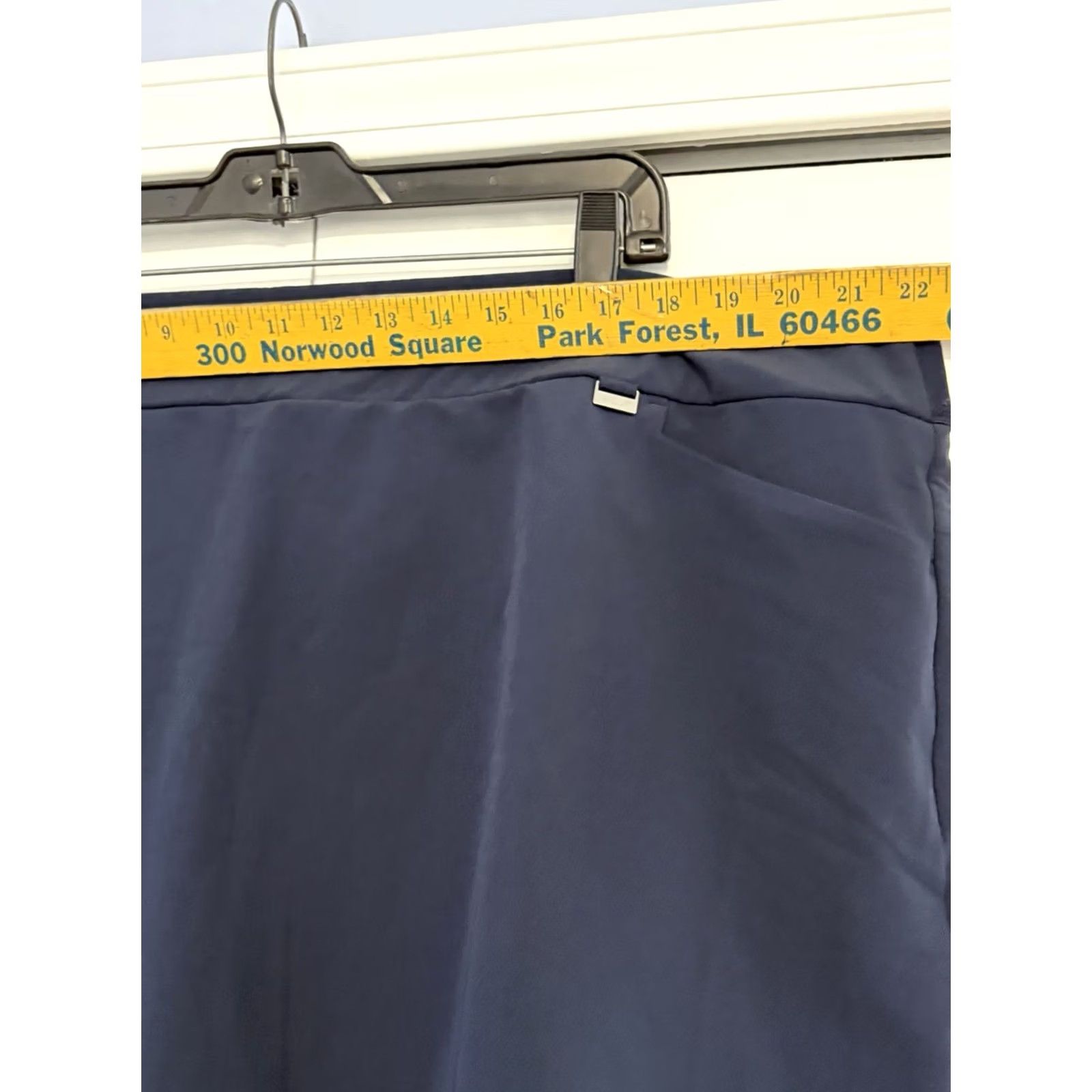 Vintage Greg Norman Women’s Skort Navy Blue 2XL Pull-On Play Dry UV Protection Short Geometric Moisture Wicking Pockets Athletic Sport Activewear Size ONE SIZE - 5 Thumbnail