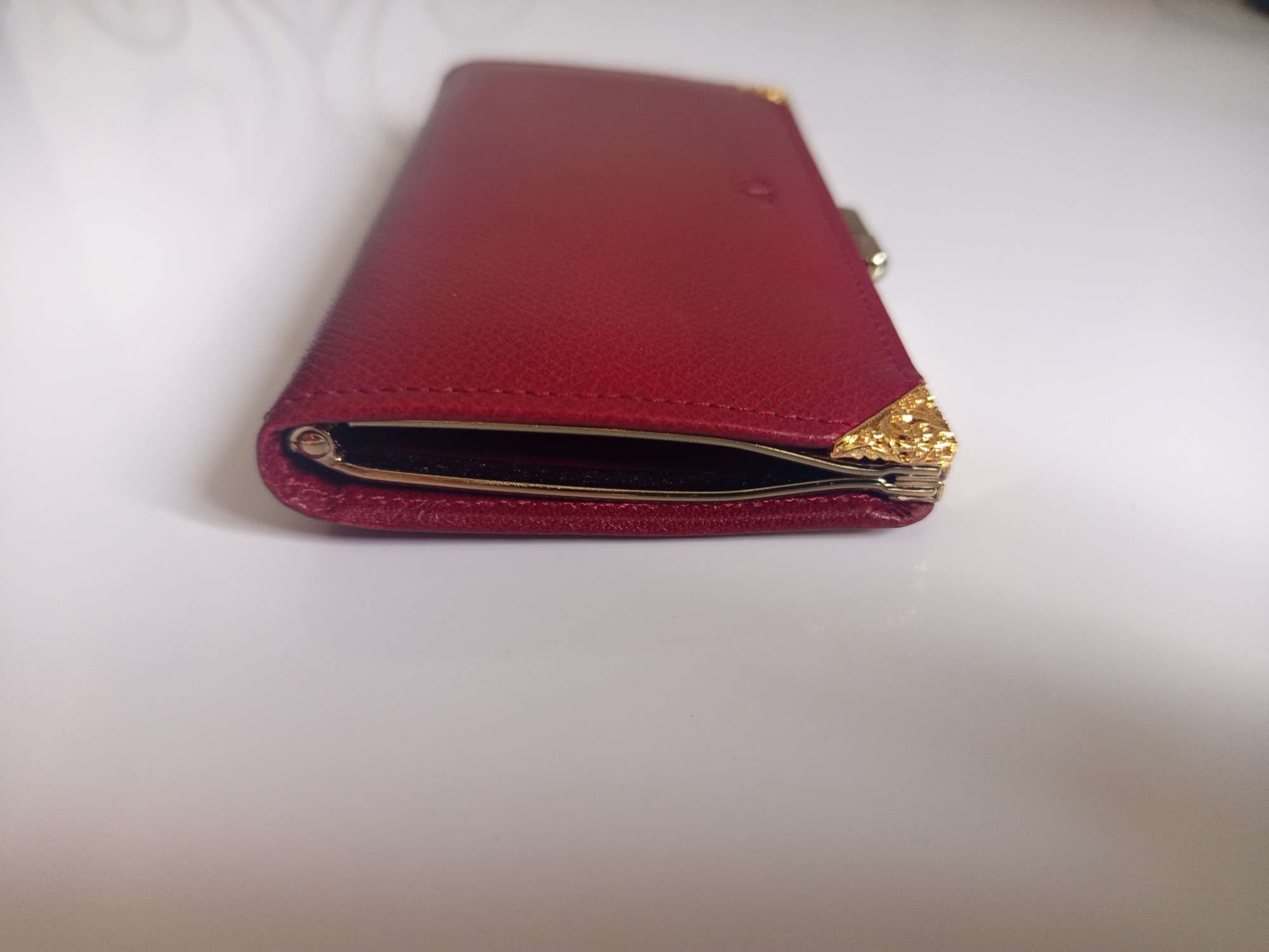 Valentino Valentino Garavani Wallet Burgundy Leather Kiss Lock Vintage Size ONE SIZE - 6 Thumbnail