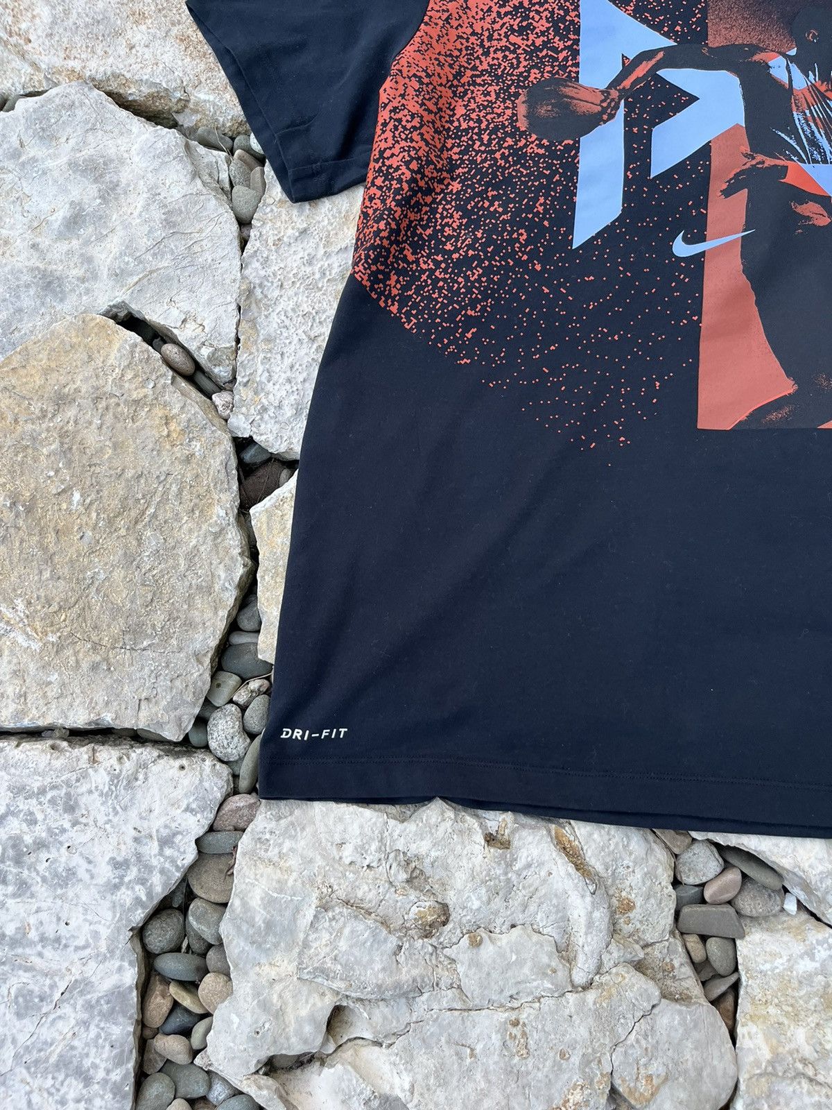 NBA × Nike Nike Paul George basketball central logo spray tee t-shirt Size US XL / EU 56 / 4 - 6 Thumbnail