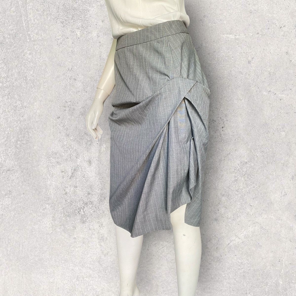 Vivienne Westwood Red Label Pinstripe Drape Drunken Skirt Size 28" / US 6 / IT 42 - 1 Thumbnail