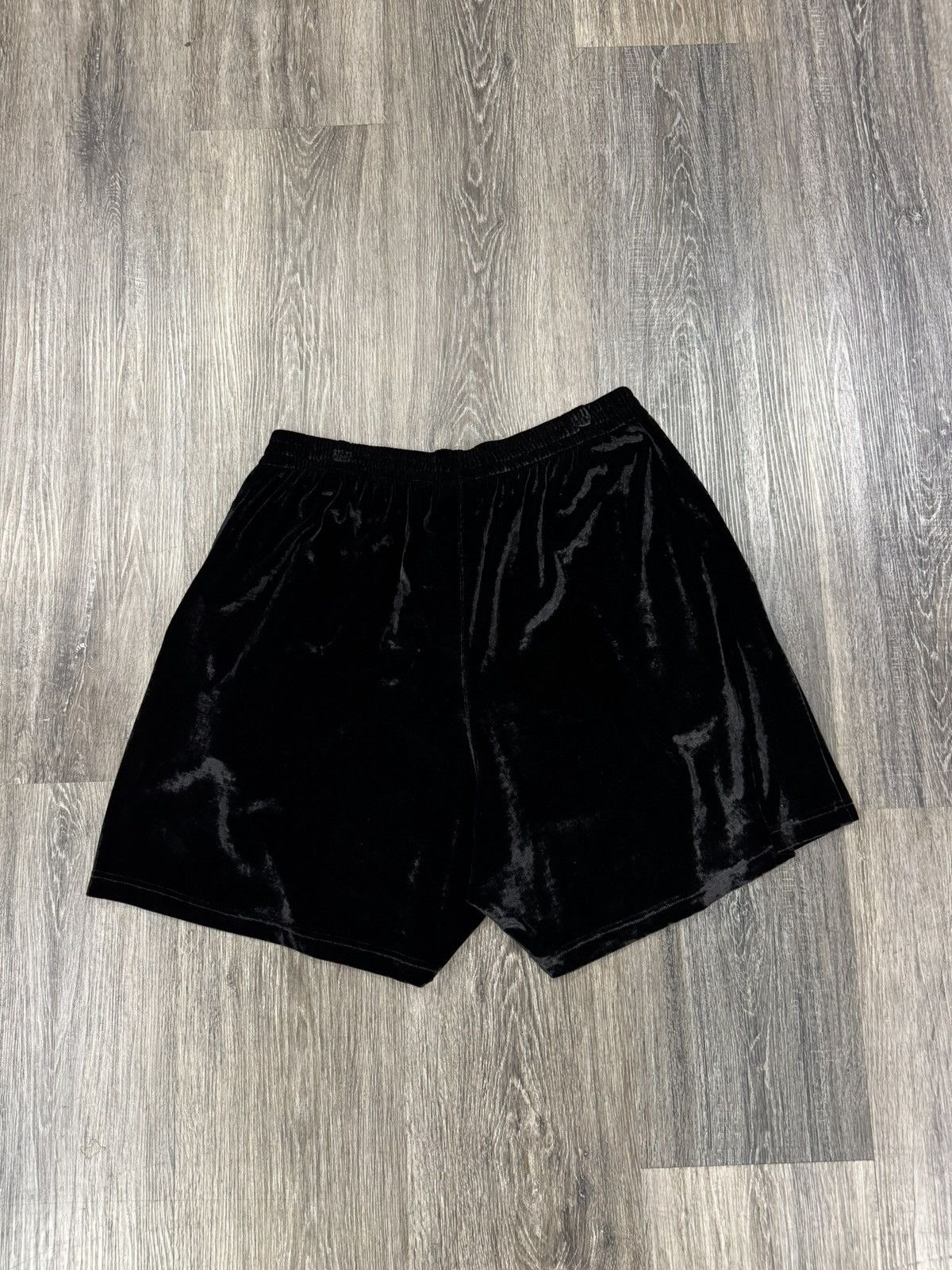 Balenciaga Balenciaga Velour Sweatshorts Size US 38 / EU 54 - 1 Thumbnail
