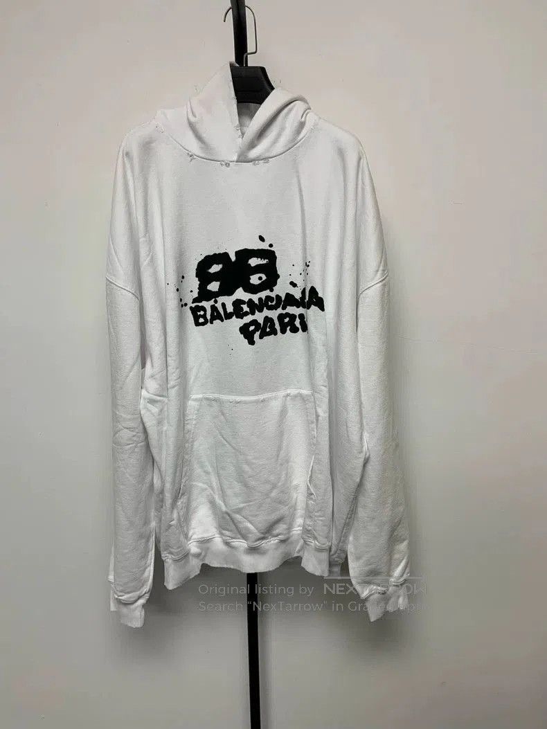 Balenciaga Balenciaga Logo Graffiti Print Hoodie. Size US S / EU 44-46 / 1 - 1 Thumbnail