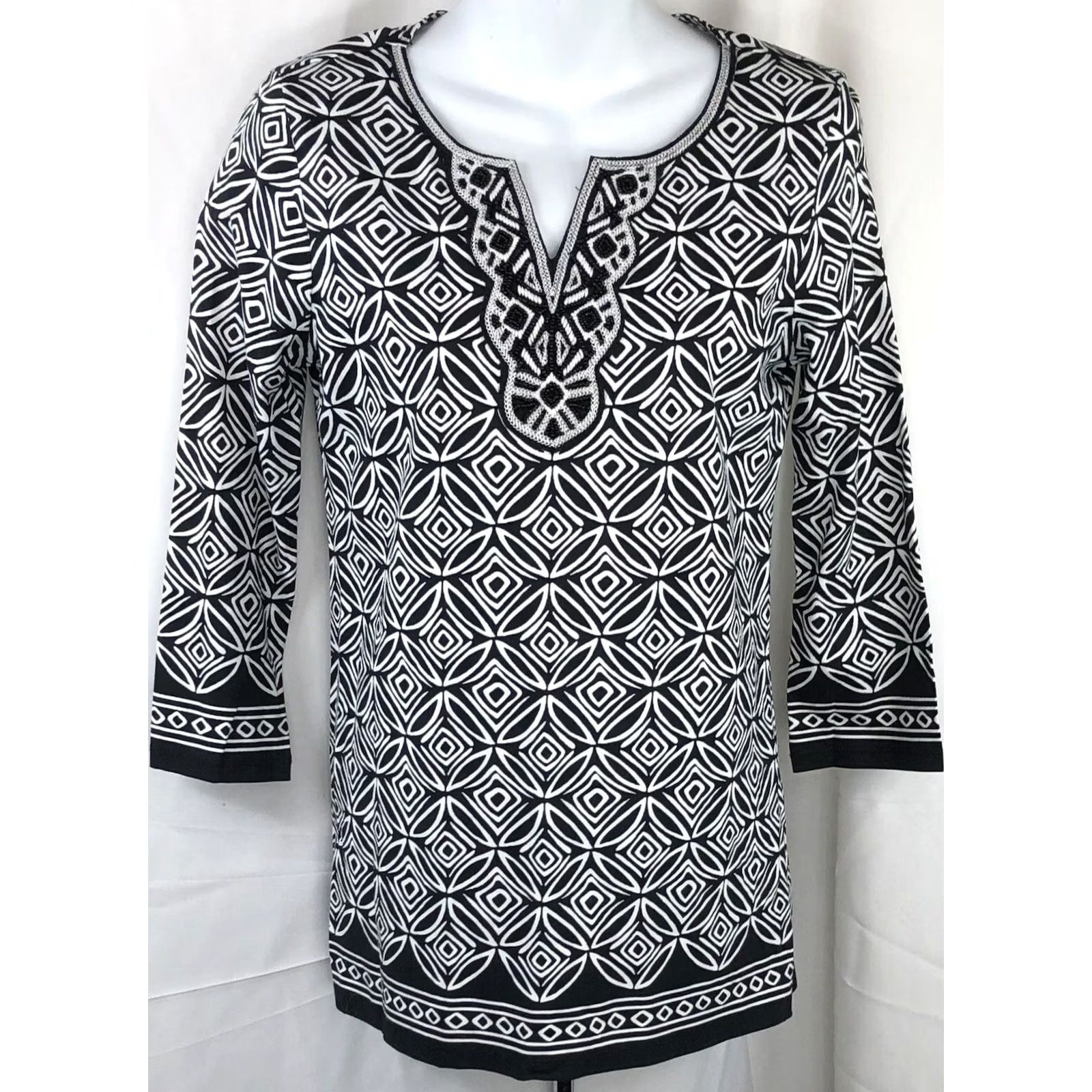 Charter Club Charter Club Geometric Geometric Kimono Tunic Top S Black White Abstract Art Beaded V-Neck Tribal Knit Shirt Womens S Size S / US 4 / IT 40 - 5 Thumbnail