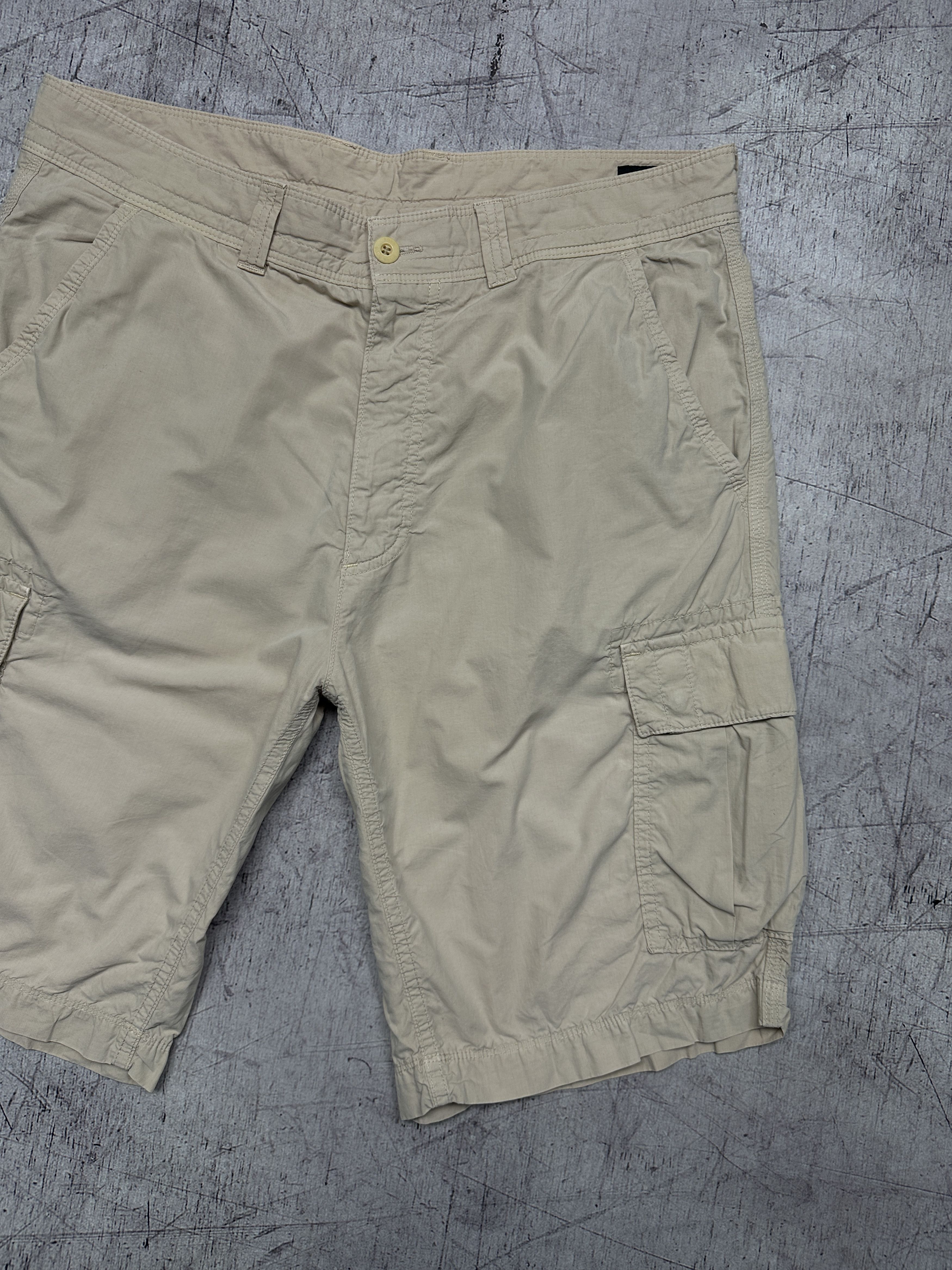 Hugo Boss Hugo Boss Vintage Mens Cargo Shorts Size US 36 / EU 52 - 2 Thumbnail