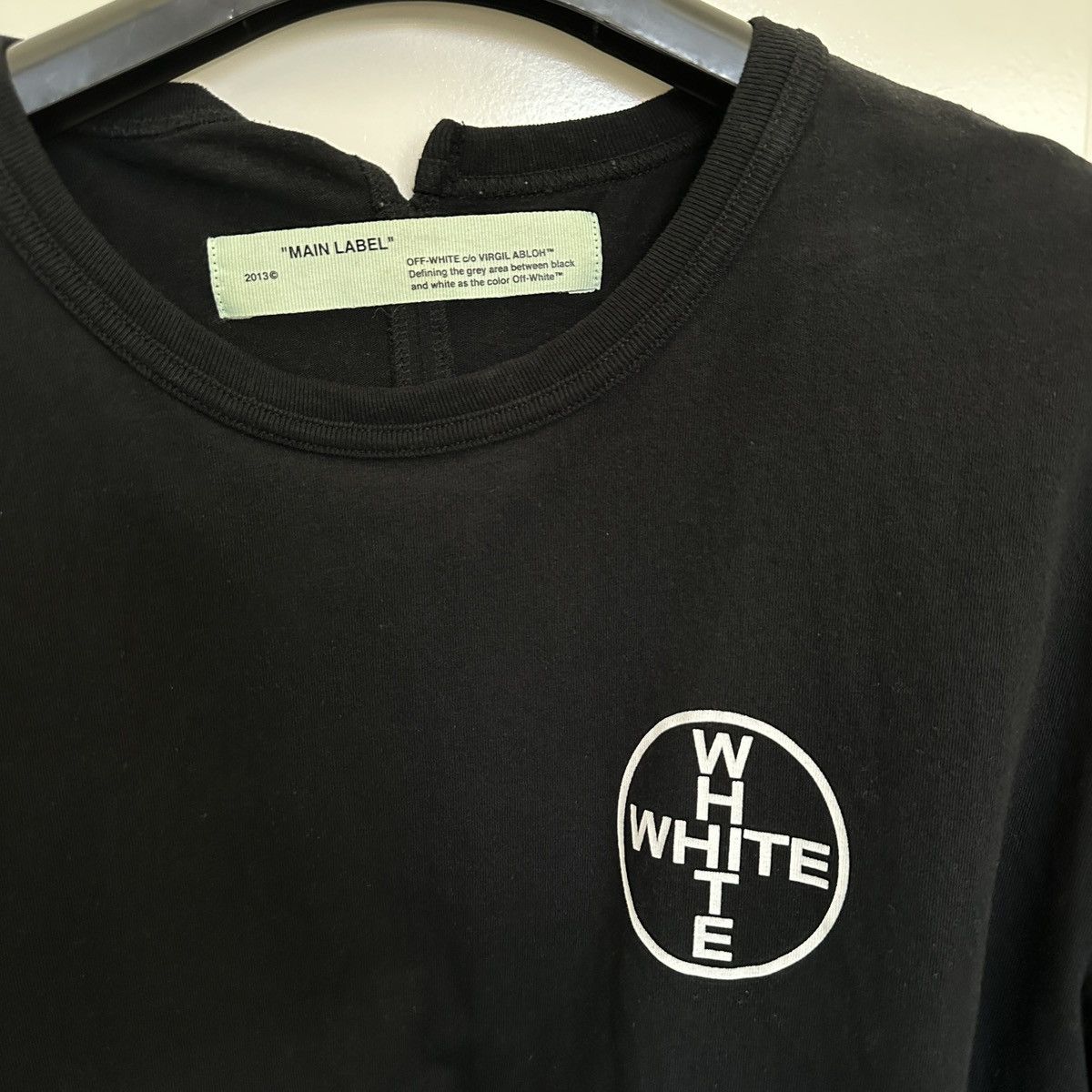 Off-White 2018 Circle Cross Logo Tee Size US L / EU 52-54 / 3 - 3 Thumbnail