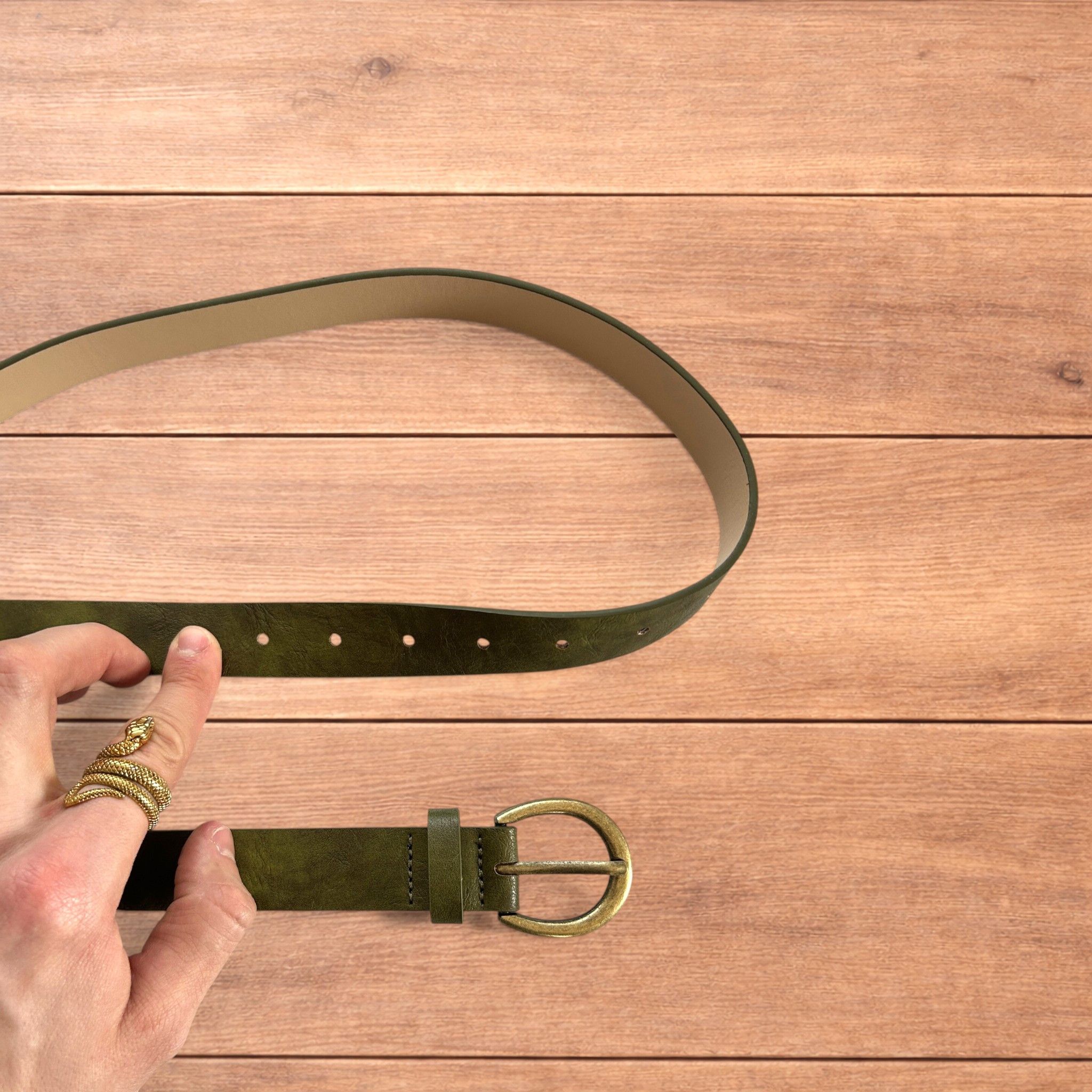 Japanese Brand Faux leather boho cowboy belt in olive green with gold trim. Size ONE SIZE - 2 Thumbnail