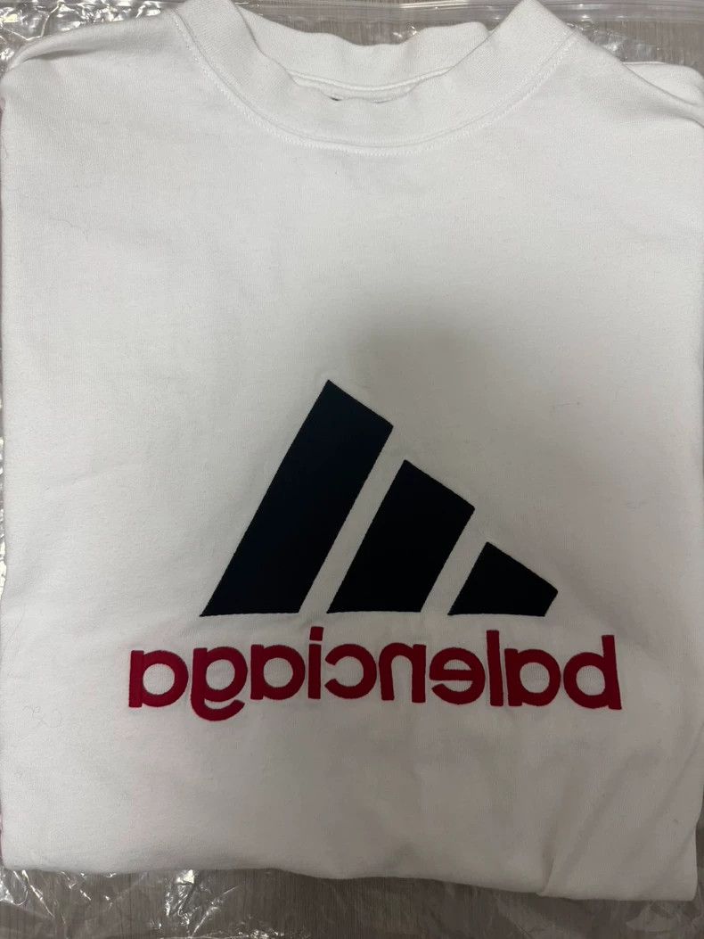 Balenciaga Balenciaga Co-branded short sleeve 2501-Nextarrow Size US S / EU 44-46 / 1 - 1 Thumbnail