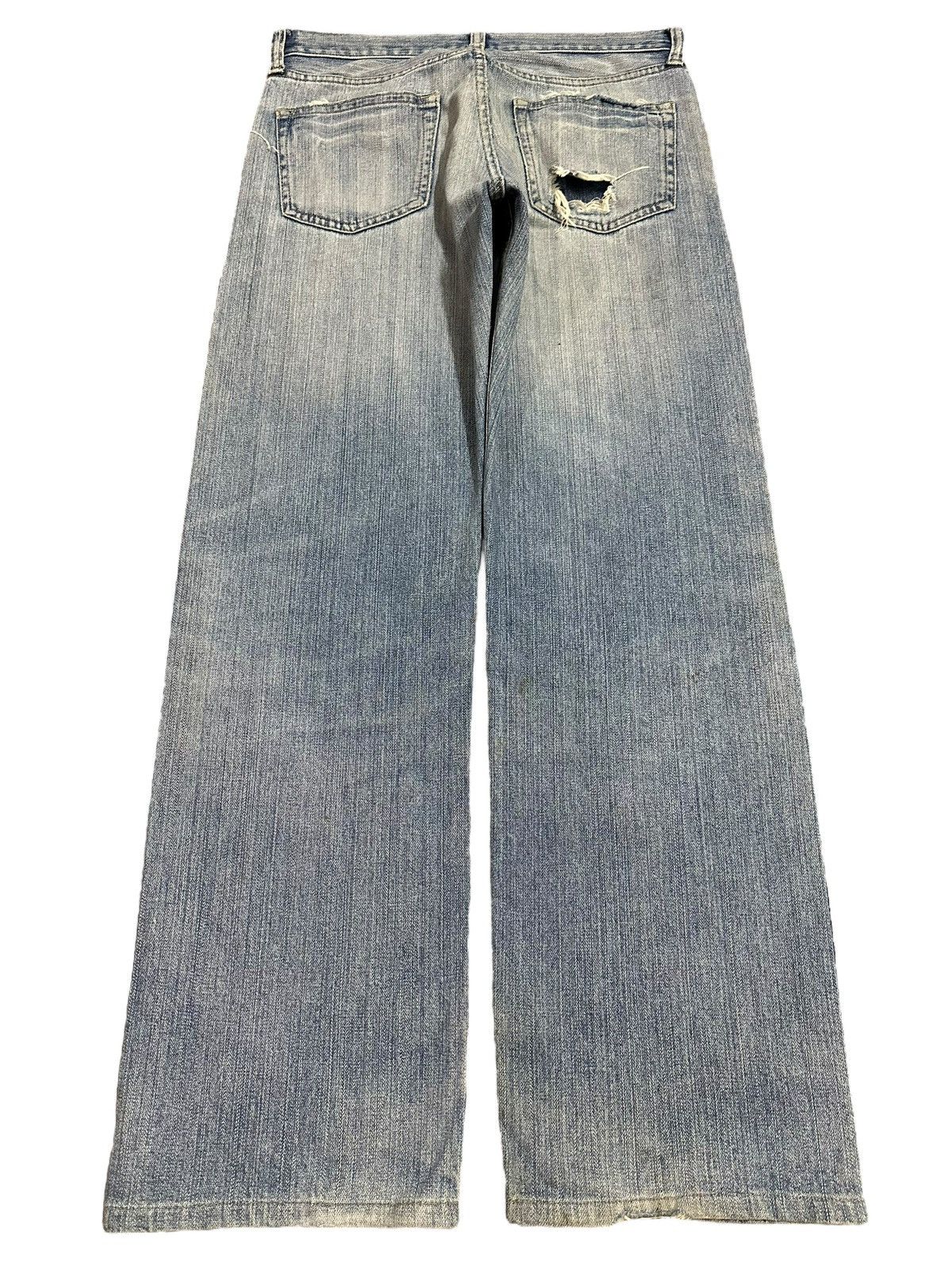 Jun Takahashi Vintage Japanese Uniqlo Blue Wash Style Distress Jeans Size US 31 - 2 Thumbnail