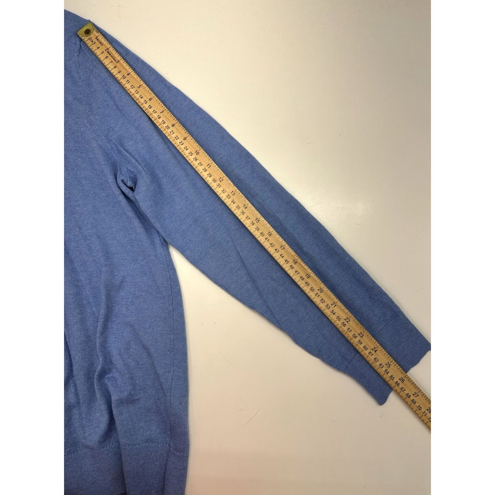 Banana Republic Banana Republic Mens Sweater Shirt XL Blue Long Sleeve Knit V-Neck LuxeYarn Pullover Regular Fit Mens, Casual, Golf, Hiking, Walking, USA Theme Size US XL / EU 56 / 4 - 7 Thumbnail