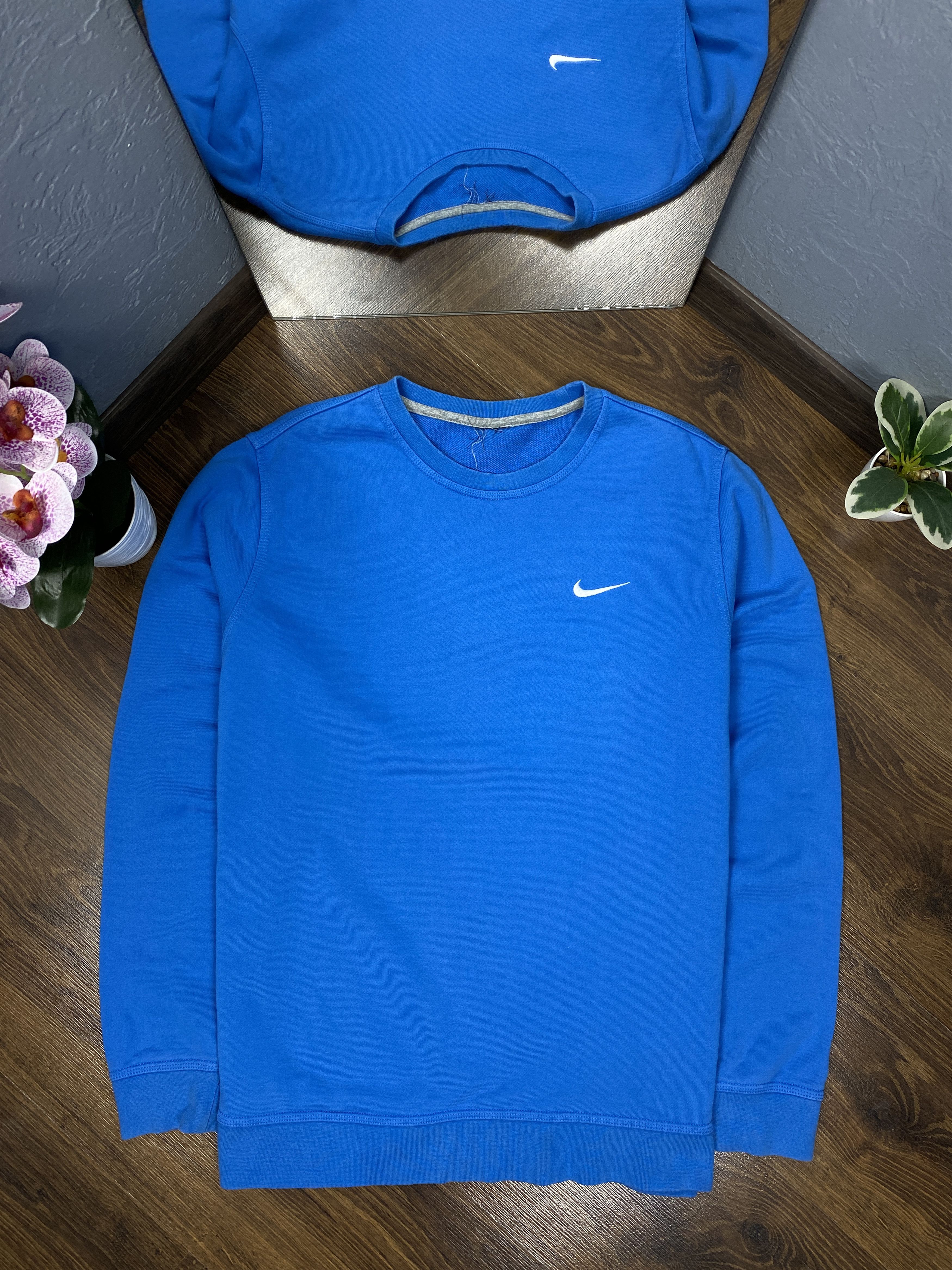 Nike Nike Mens Mini Swoosh Crew Neck Sweatshirt Size US L / EU 52-54 / 3 - 1 Thumbnail