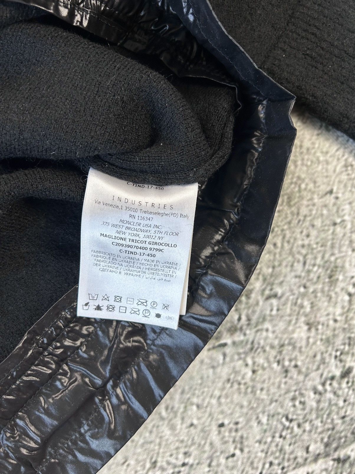 Moncler Moncler black sweater knit flared nylon hem shiny Size M / US 6-8 / IT 42-44 - 5 Thumbnail