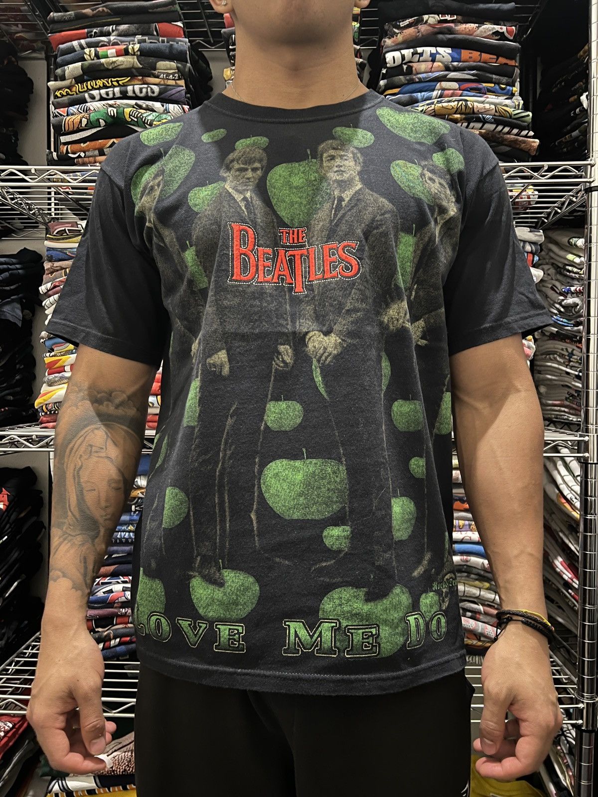 Band Tees 2000s The Beatles Apples AOP Tee Embroidered Mexican Bootleg Size US L / EU 52-54 / 3 - 3 Thumbnail