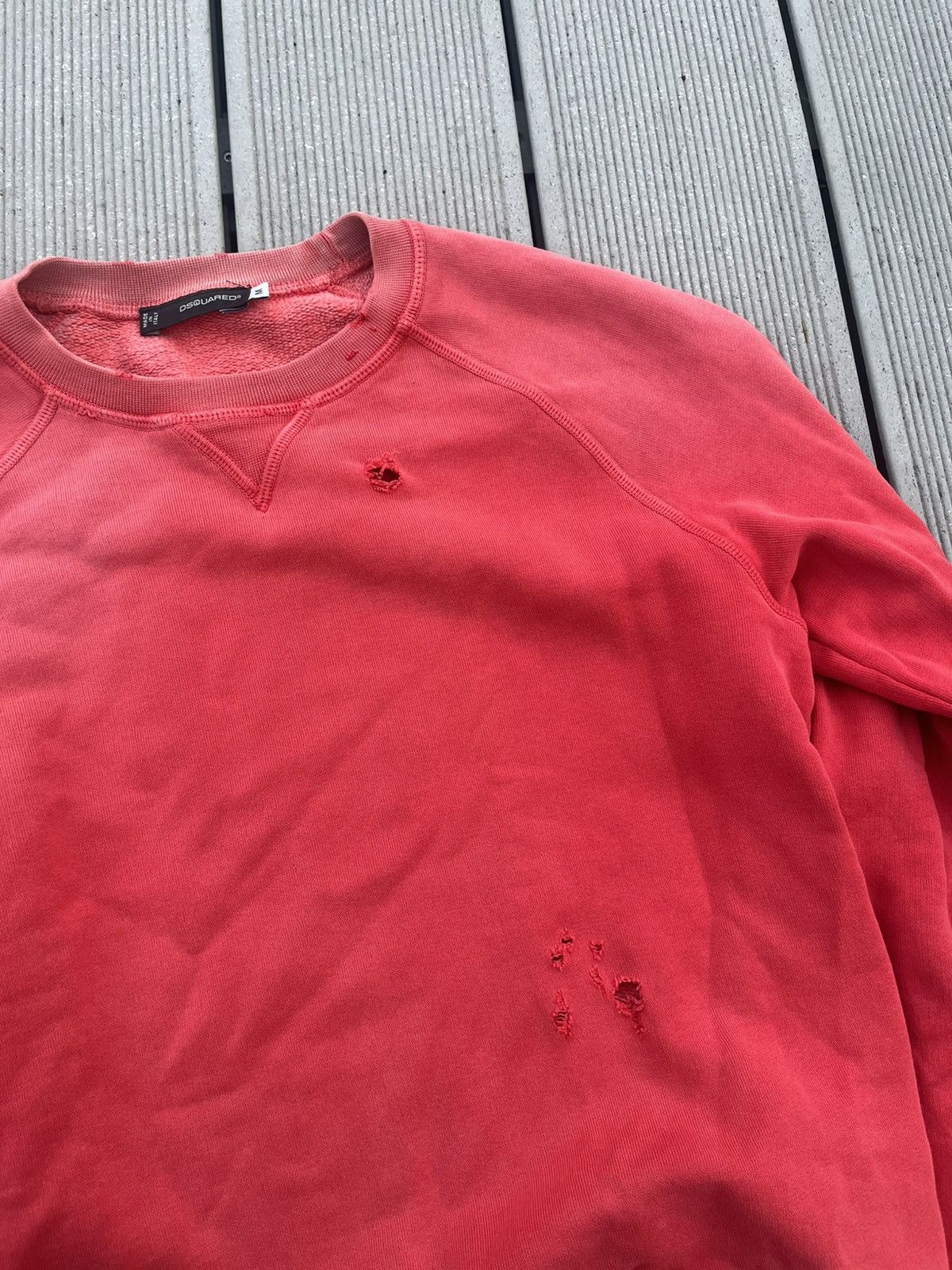 Dsquared2 Vintage Dsquared Red Sunfaded / Distressed Sweatshirt Size US M / EU 48-50 / 2 - 9 Thumbnail