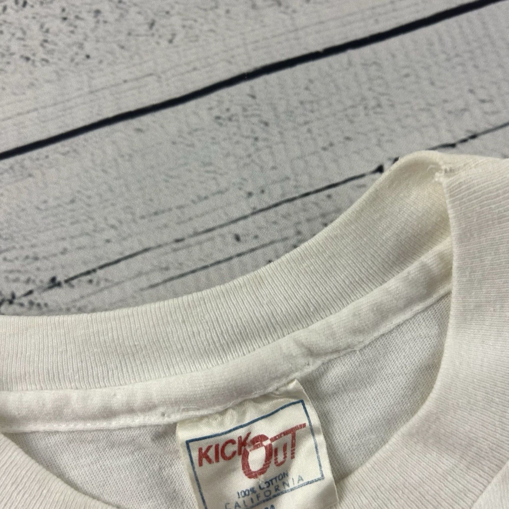 Vintage VINTAGE Kick Out T-Shirt Short Sleeve Men M White Lake Tahoe Raisin Sun Club Size US M / EU 48-50 / 2 - 3 Thumbnail