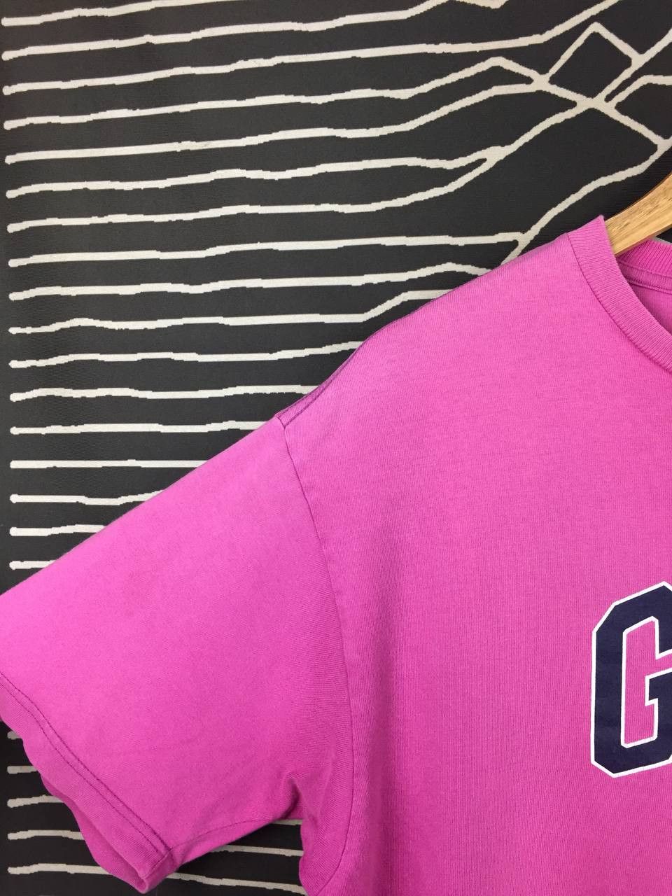Gap Vtg GAP Classic Arch Logo Essential Tee Size M Size US M / EU 48-50 / 2 - 4 Thumbnail