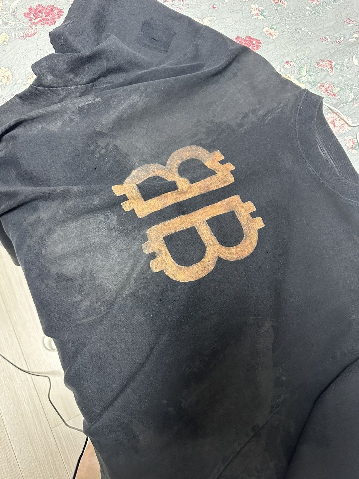 Balenciaga Balenciaga Crypto Tee Size US L / EU 52-54 / 3 - 3 Thumbnail