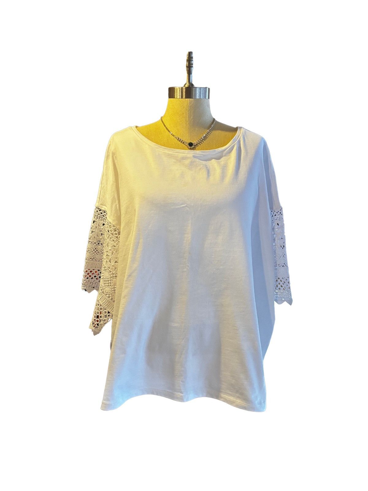 Other Womens white lace Top.wt0225 Size 3XL / US 20-22 - 1 Thumbnail