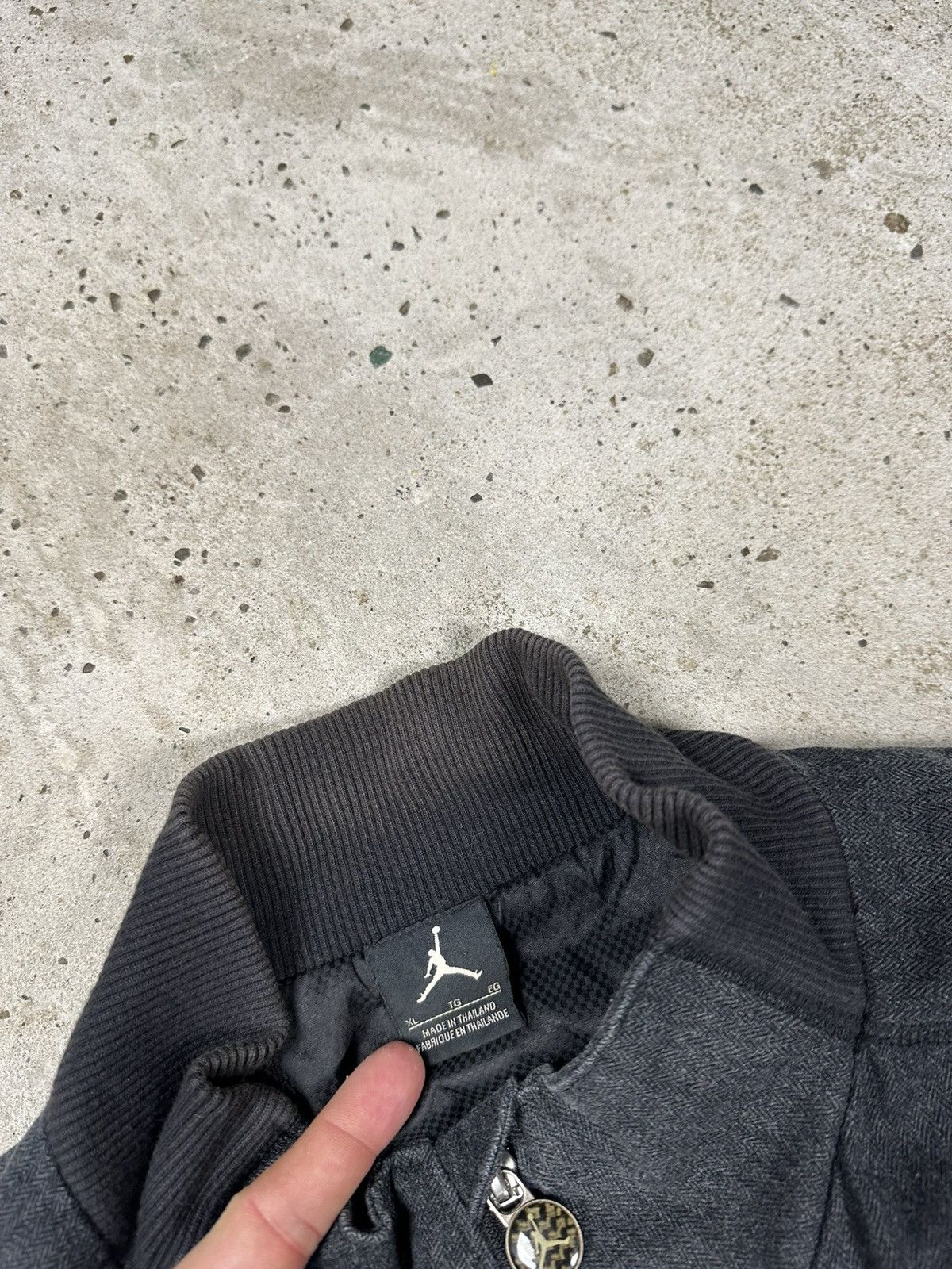Jordan Brand × Nike × Vintage Vintage Y2K Air Jordan 23 Grey Bomber Jacket Size US XL / EU 56 / 4 - 7 Thumbnail