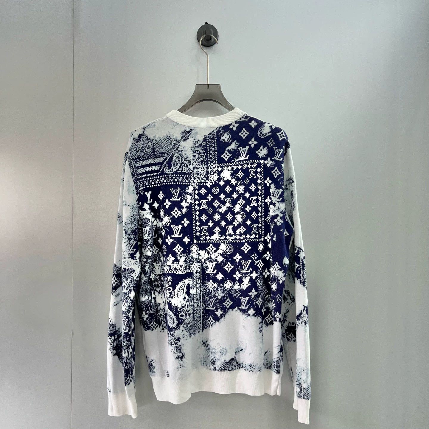Louis Vuitton 【LV】Louis Vuitton Paisley Print Sweater Size US XL / EU 56 / 4 - 2 Thumbnail
